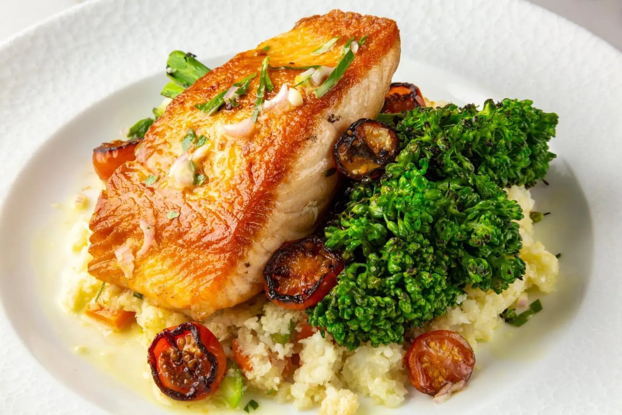 Restaurant/places to eat in Crowne Plaza Seattle Newly Renovated with No Resort Fee Restaurant/places to eat in Crowne Plaza Seattle Newly Renovated with No Resort Fee