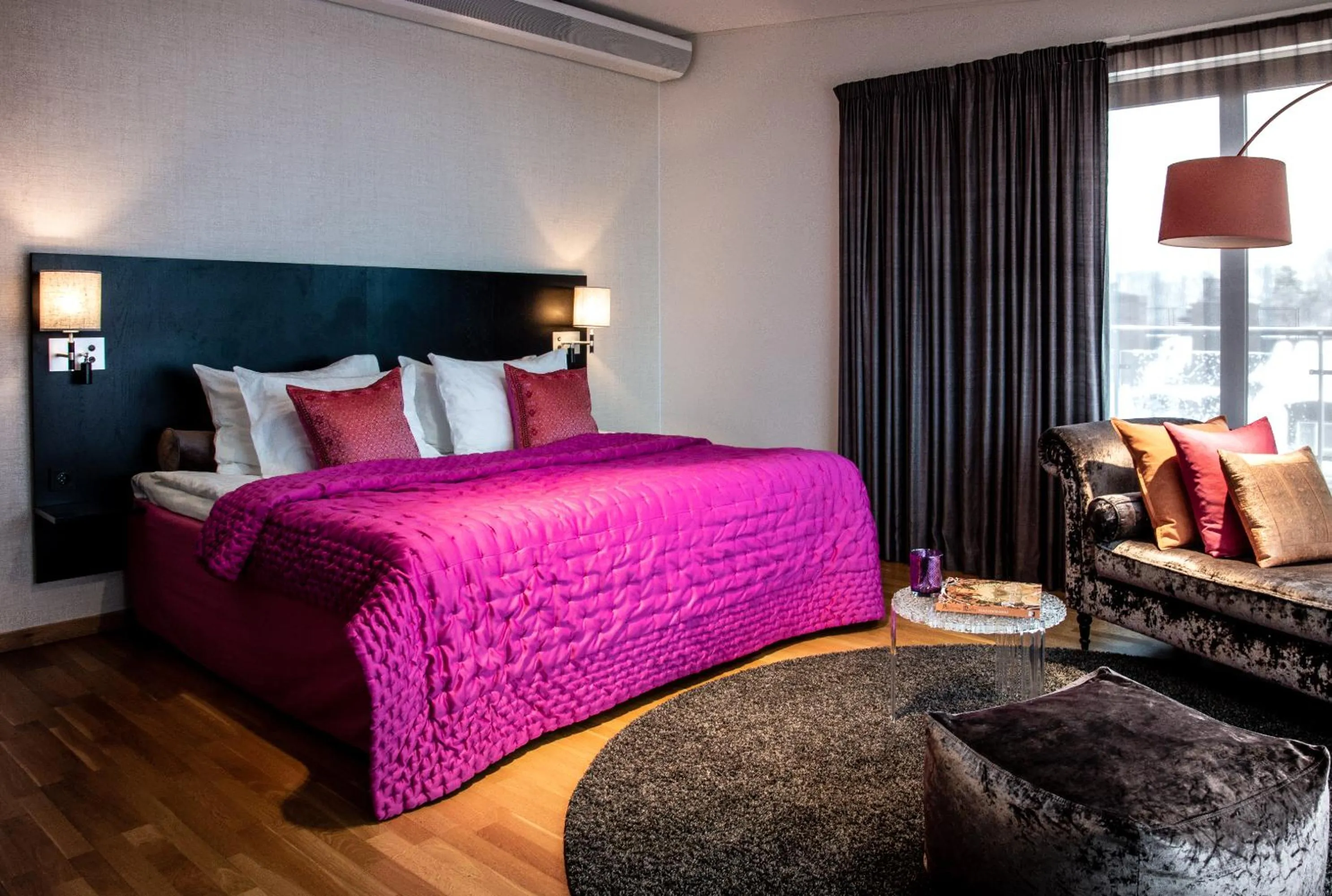 Bed in Best Western Plus Time Hotel