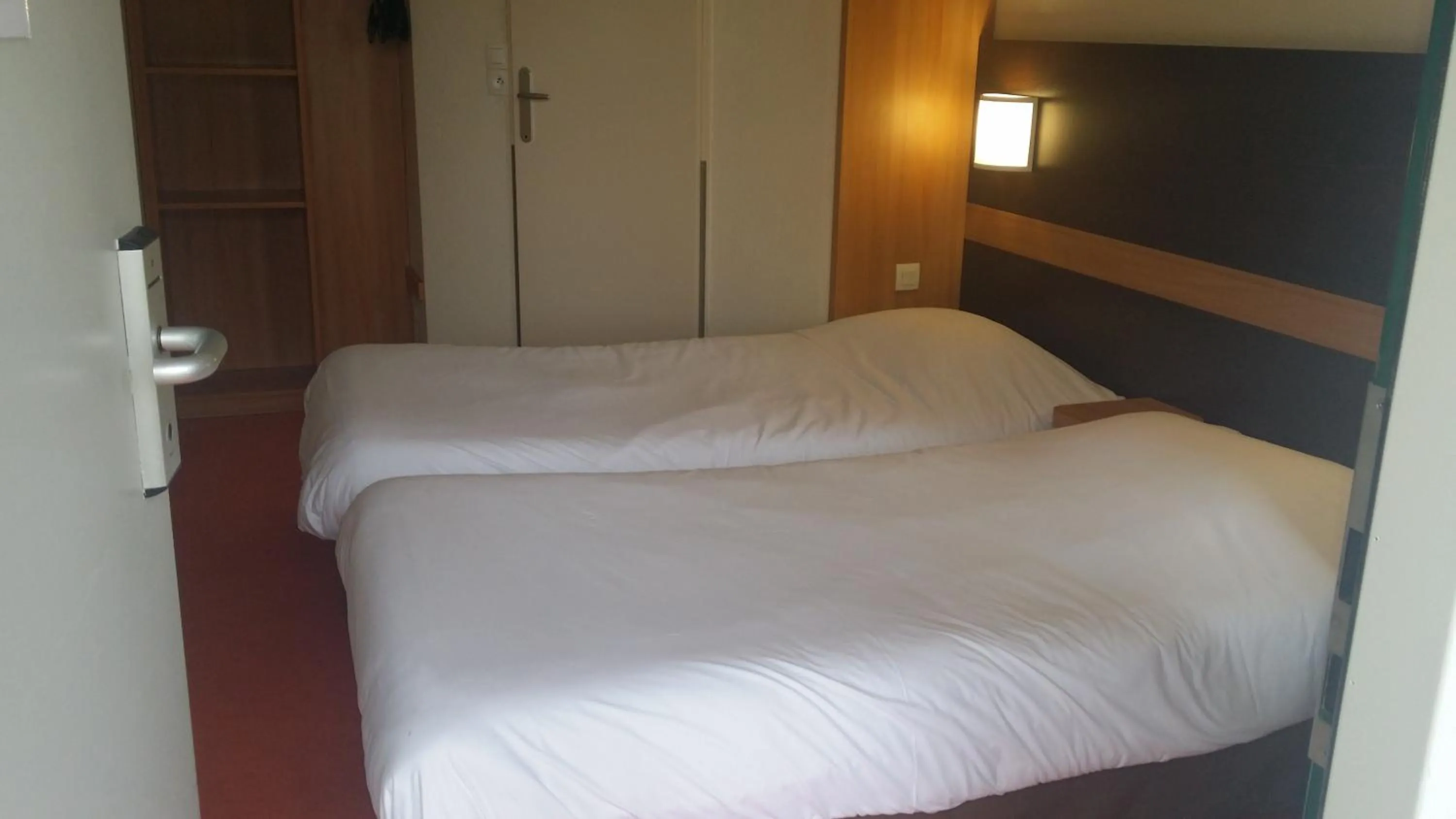 Photo of the whole room, Bed in Première Classe Troyes Sud - Buchères