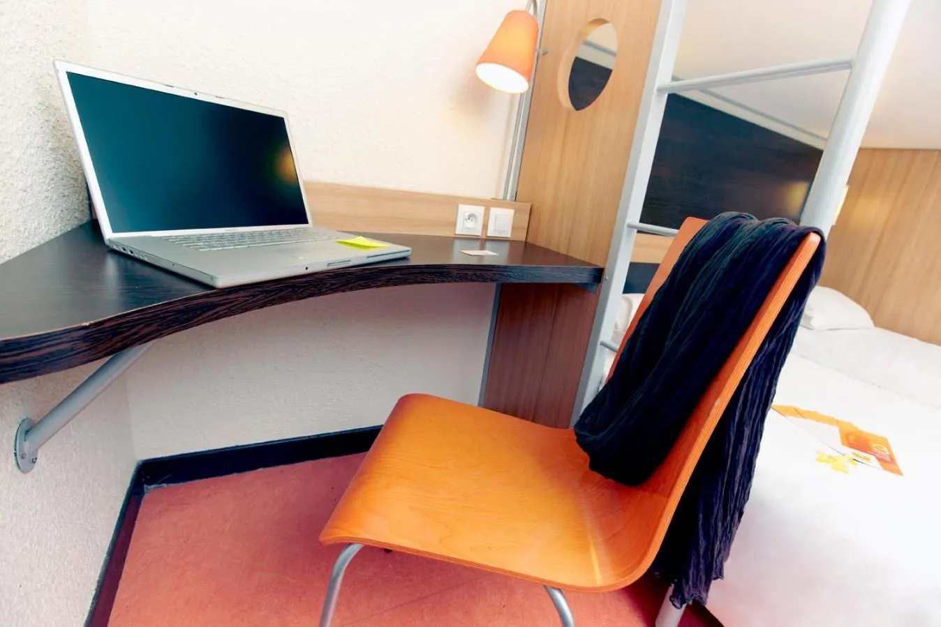 Seating area, TV/Entertainment Center in Première Classe Troyes Sud - Buchères