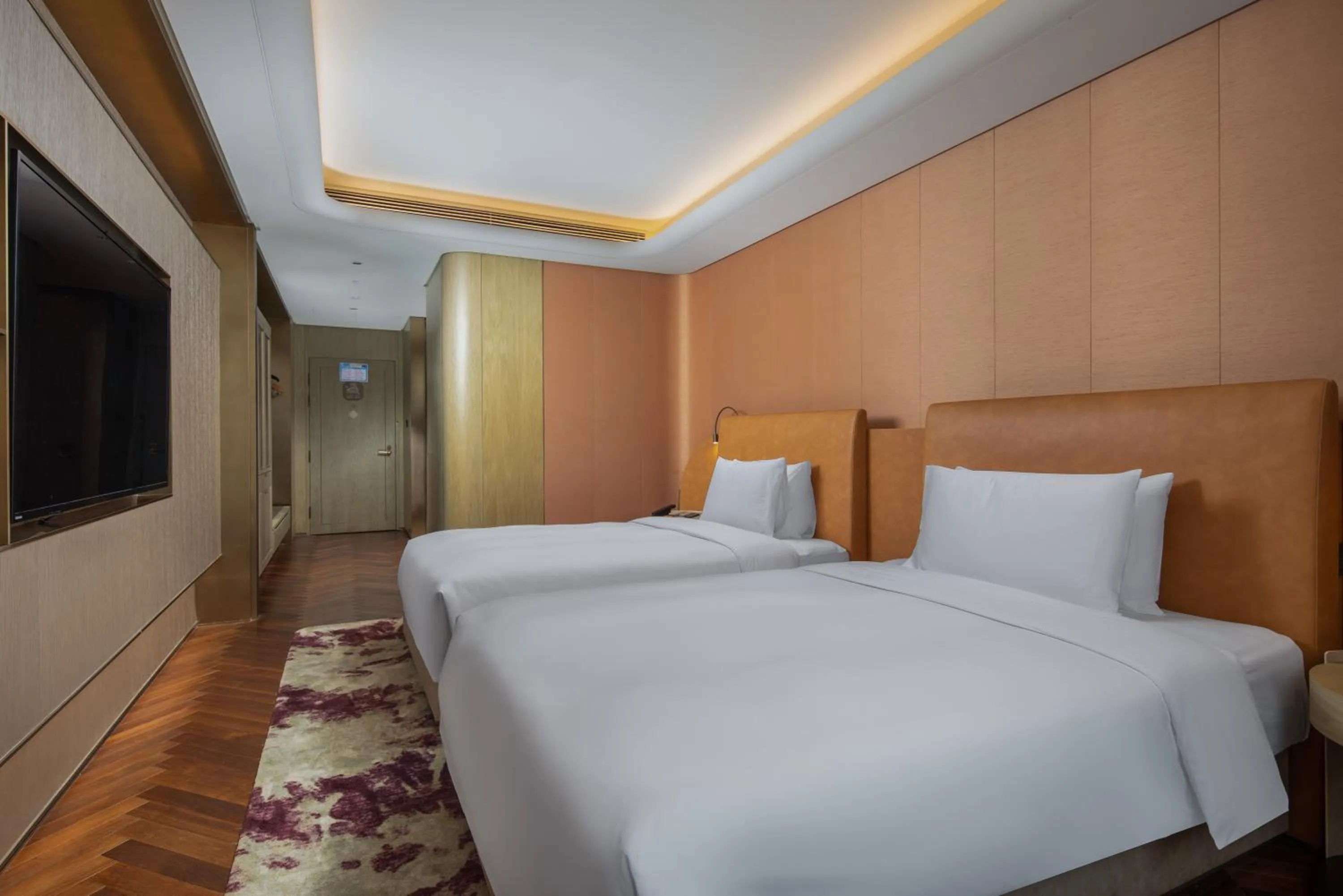 Bedroom, Bed in Blossom House Shanghai On The Bund