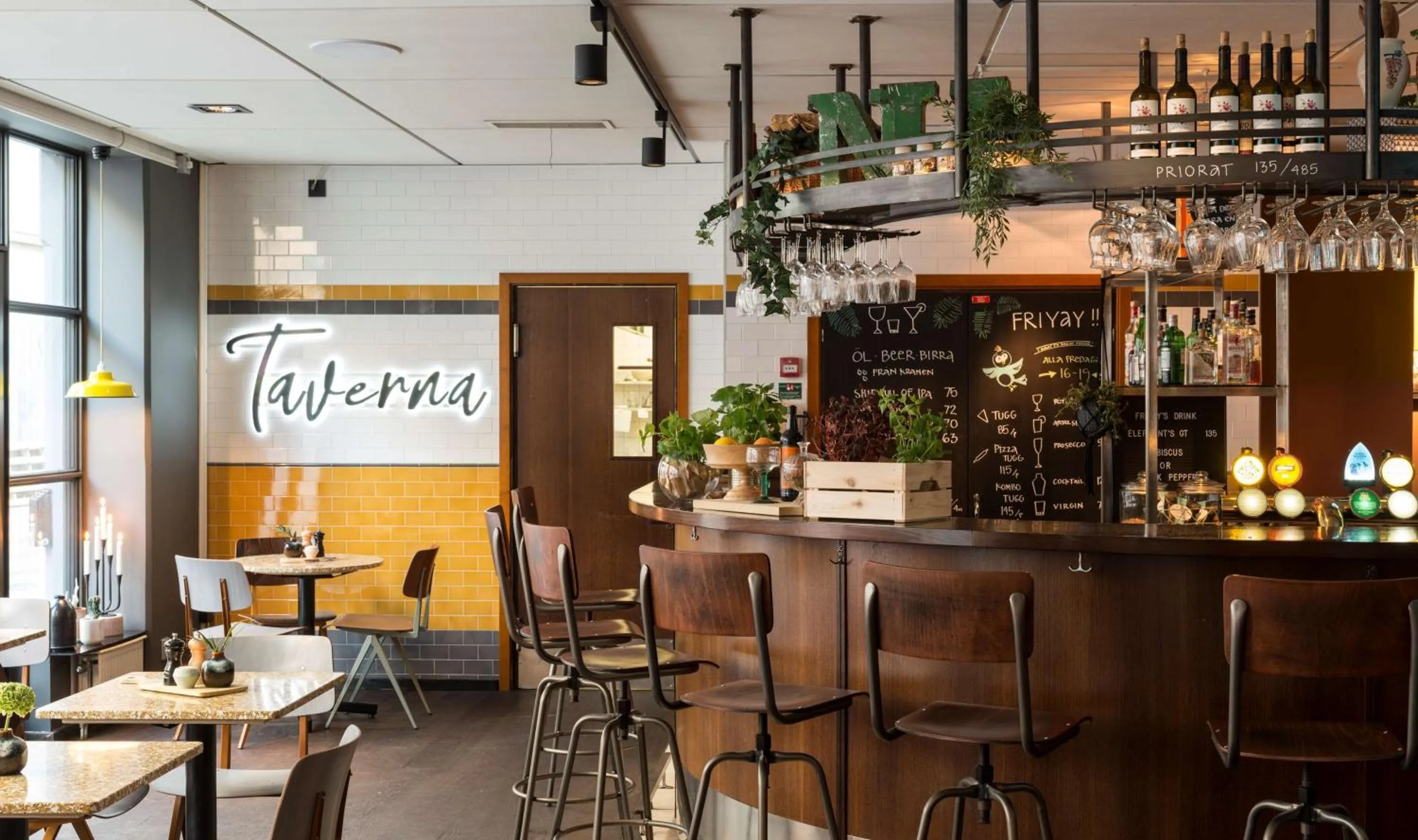 Lounge or bar in Best Western Plus Hotel Noble House