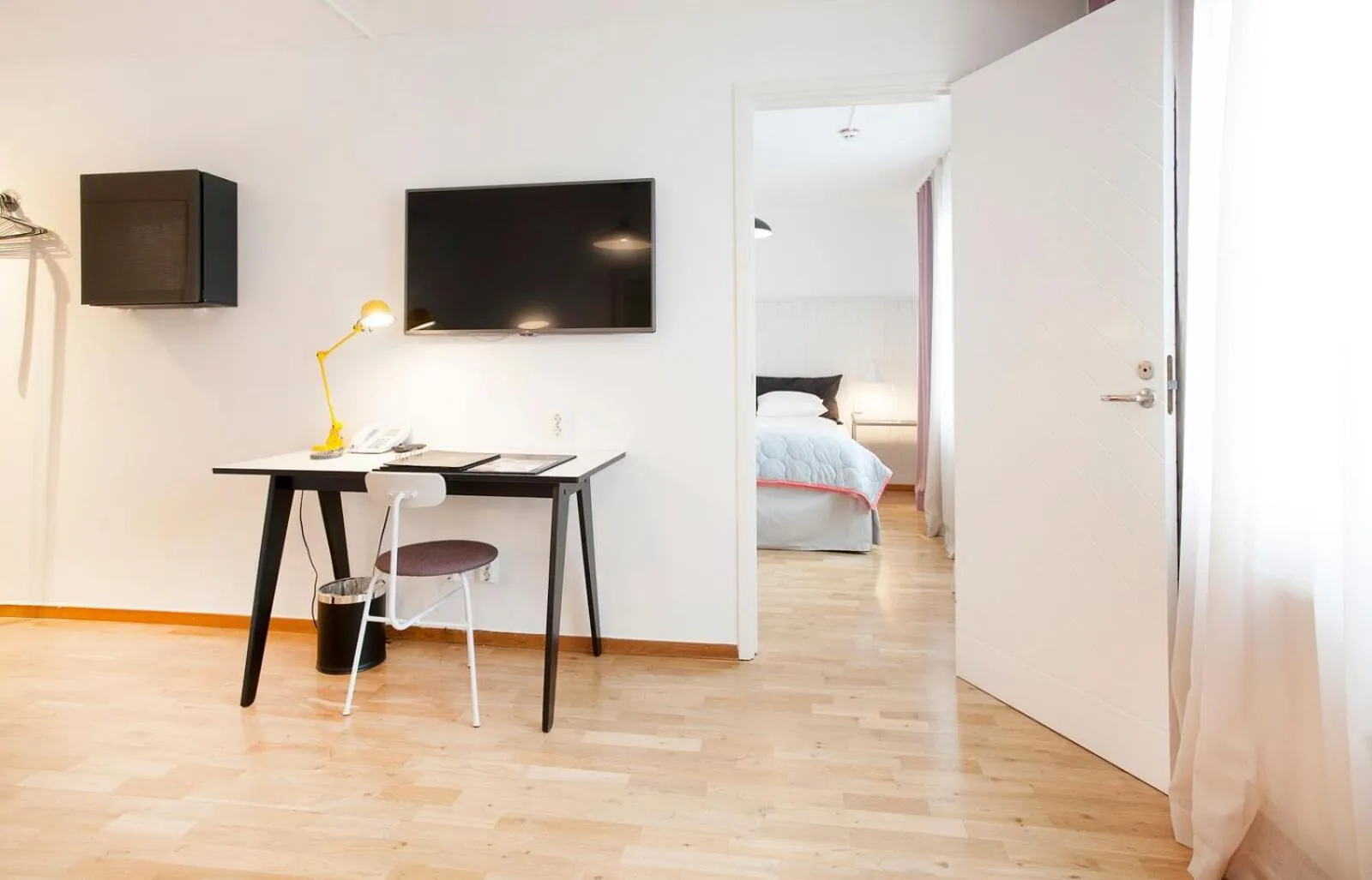 Seating area, Bed in Best Western Plus Hotel Noble House