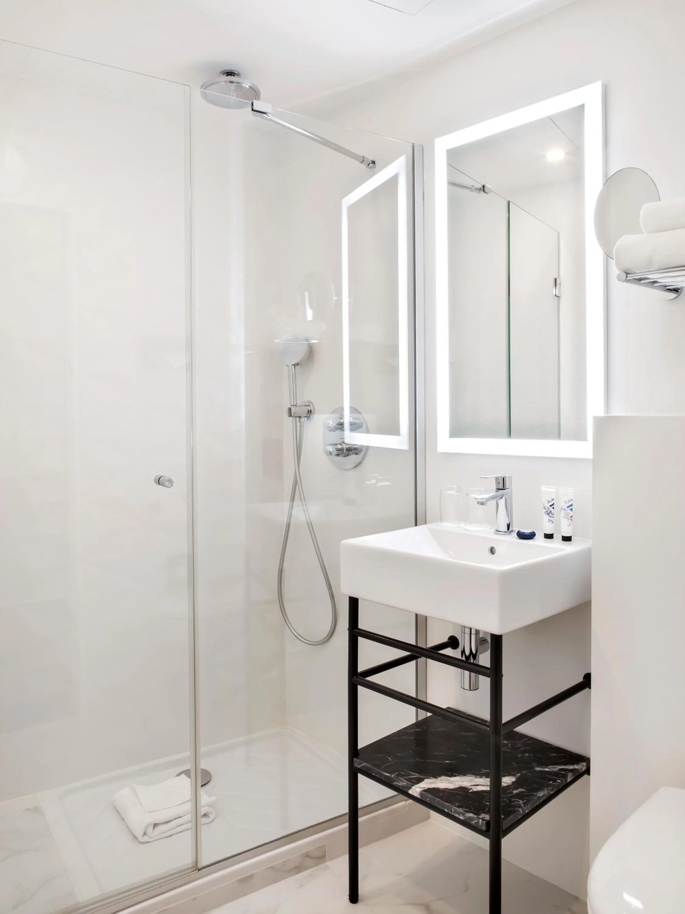 Shower in Doisy Etoile - Orso Hotels