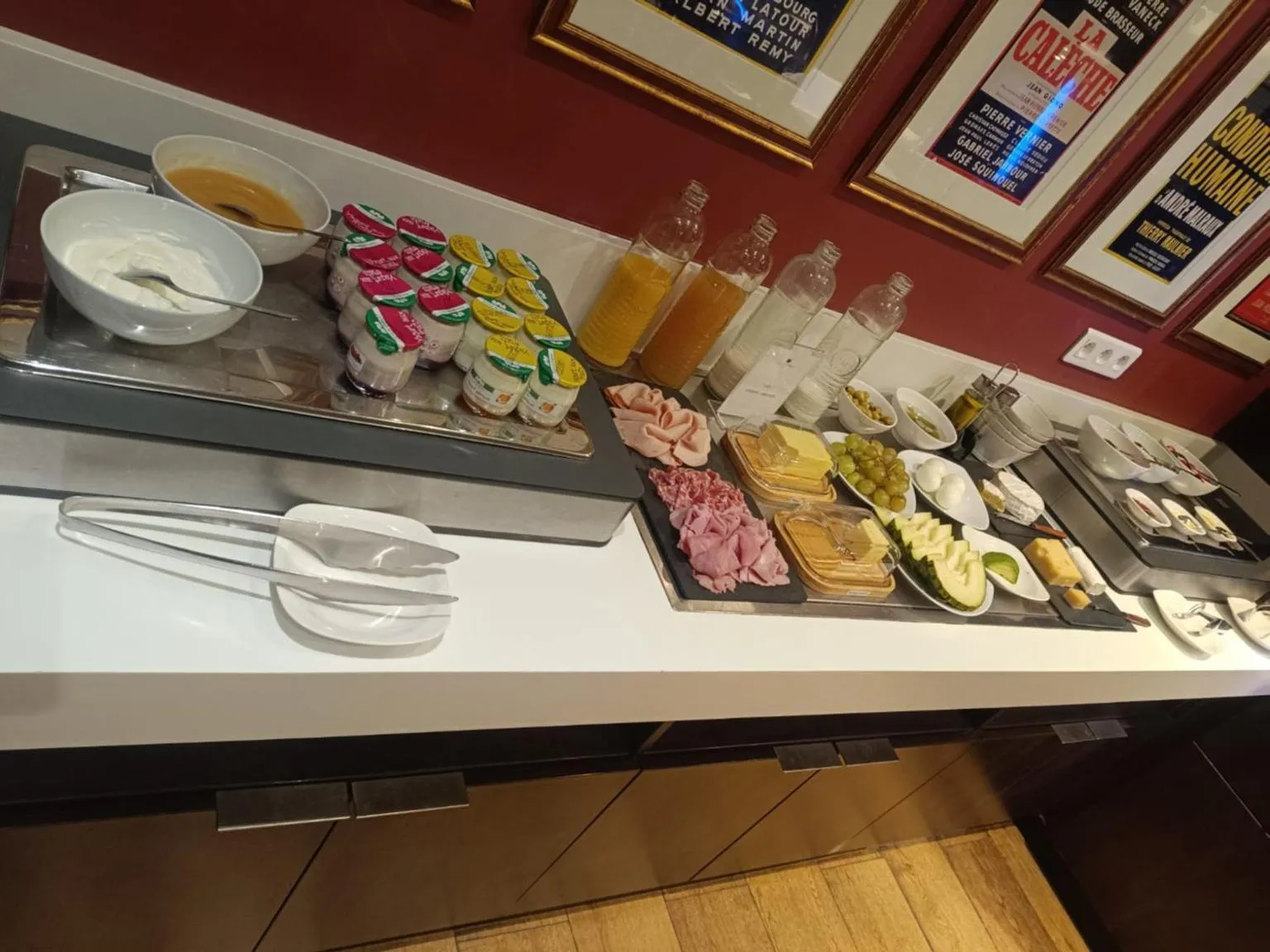 Breakfast in Hotel Les Théâtres