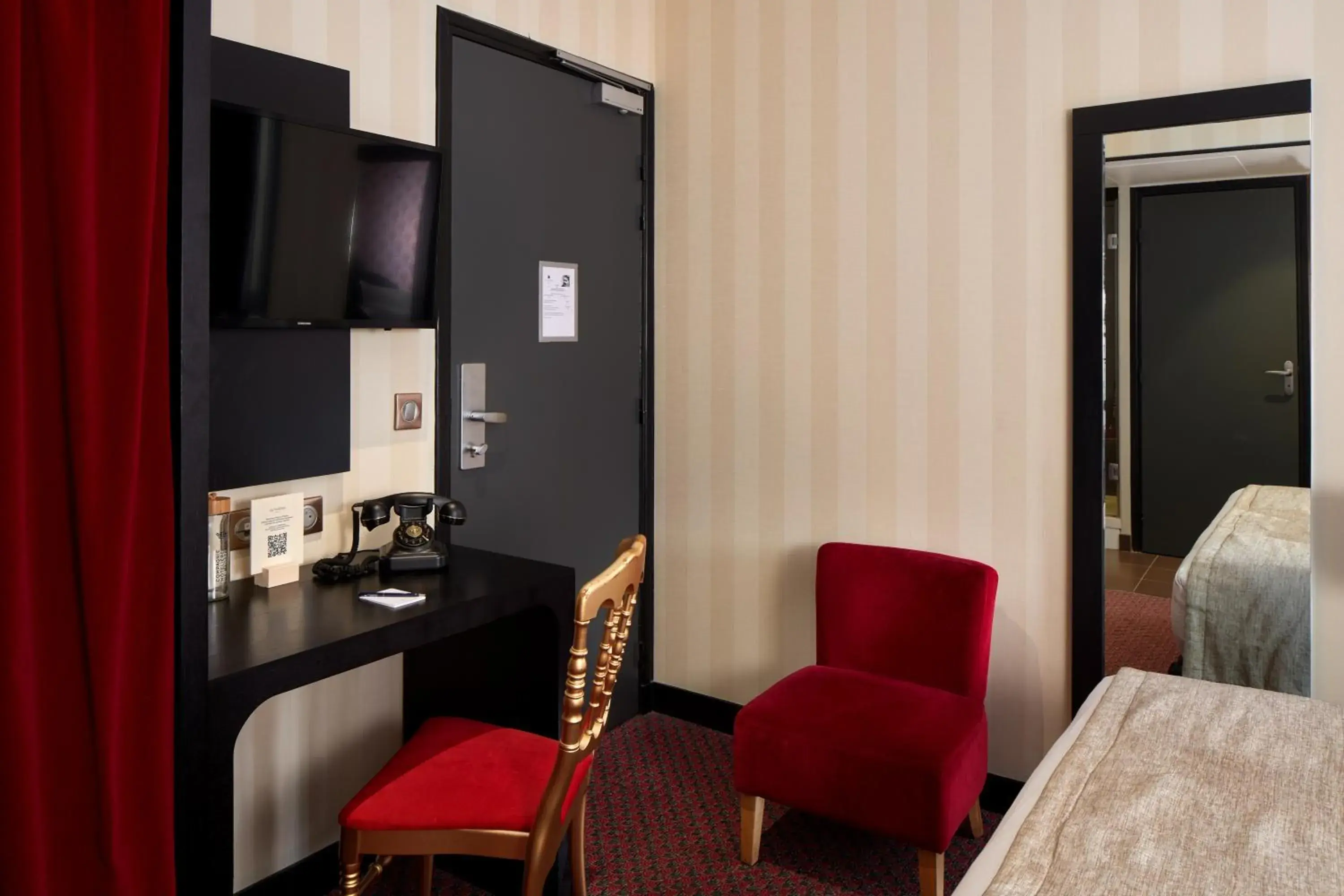 Bed in Hotel Les Théâtres Bed in Hotel Les Théâtres