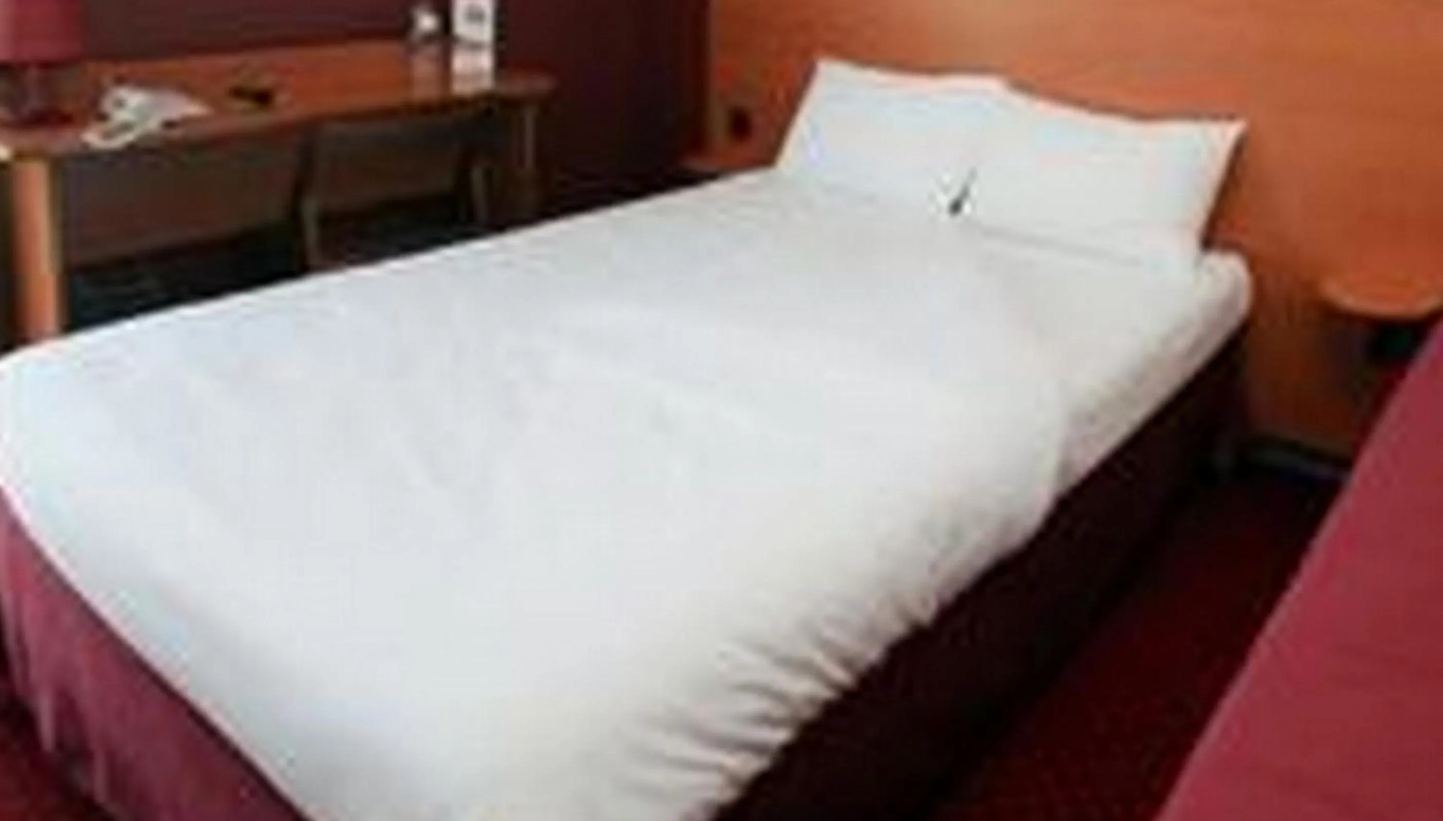 Bed in Sky Hotel Goussainville Charles de Gaulle