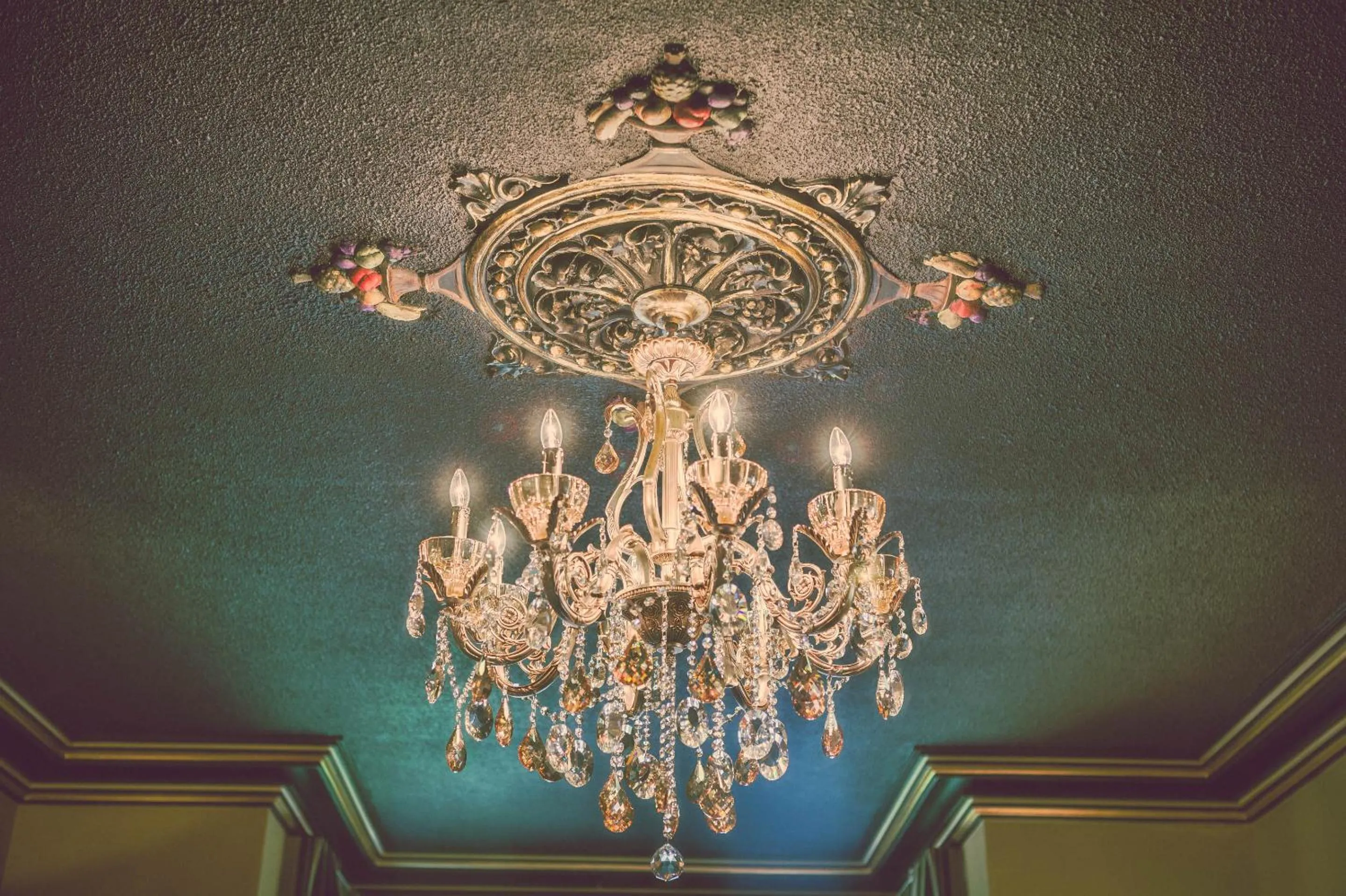 Decorative detail in The Woodview Inn