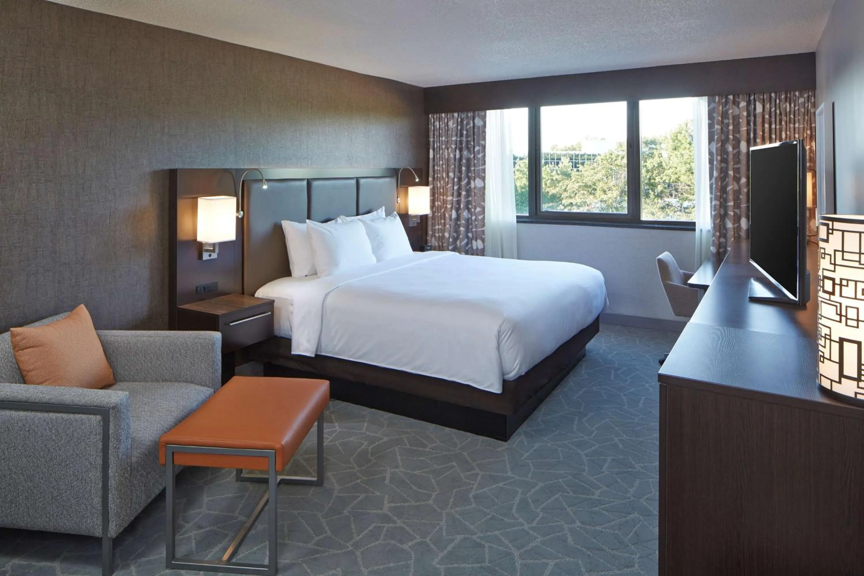 King Room in Doubletree By Hilton Atlanta Perimeter Dunwoody