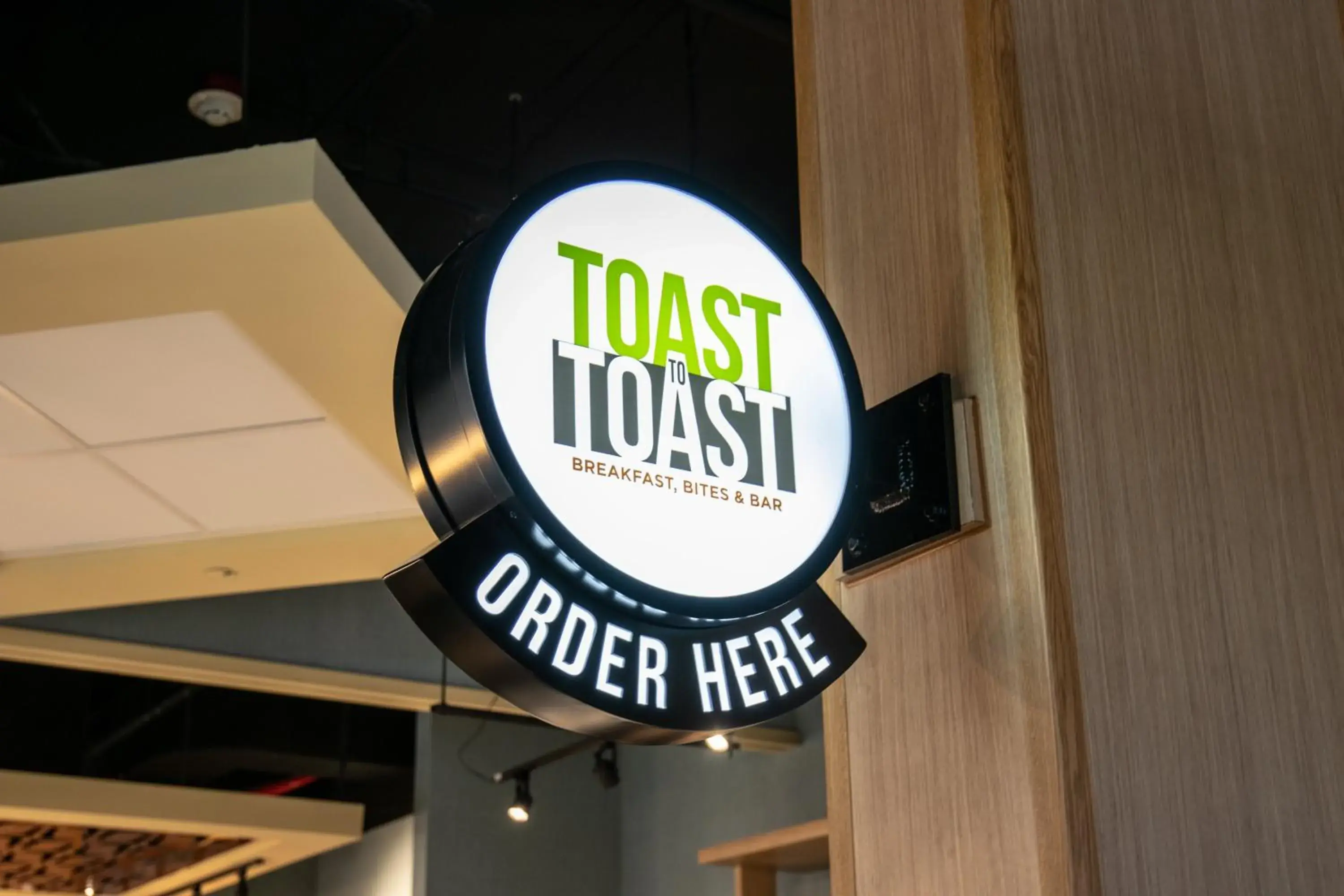 Restaurant/places to eat in Holiday Inn Seattle DWTN Lake Union, an IHG Hotel Restaurant/places to eat in Holiday Inn Seattle DWTN Lake Union, an IHG Hotel