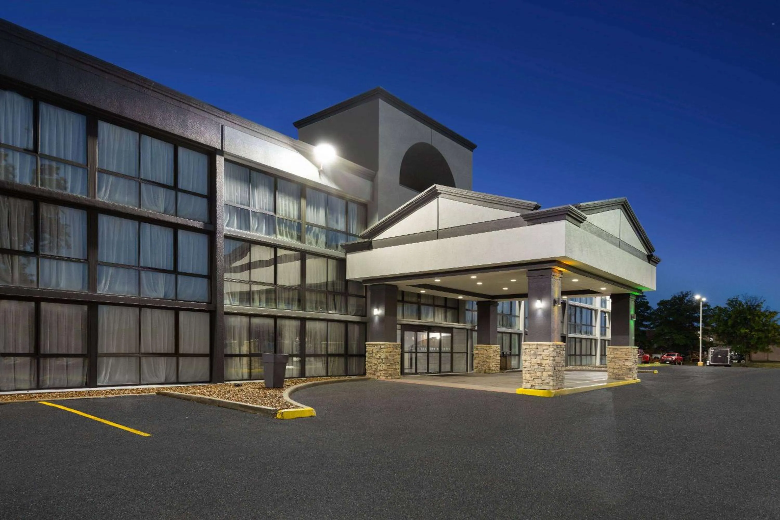 Property building in Wingate by Wyndham Kansas City