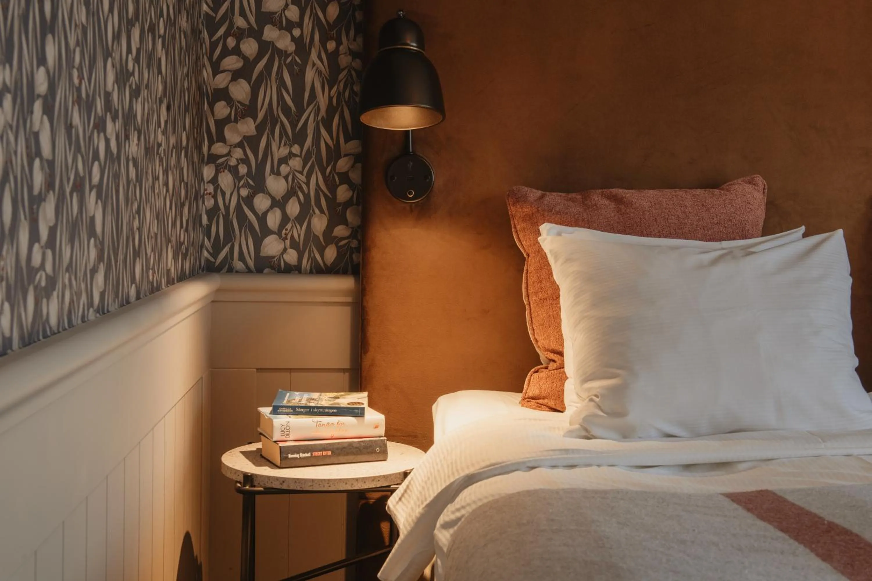 Bed in Home Hotel Fregatten