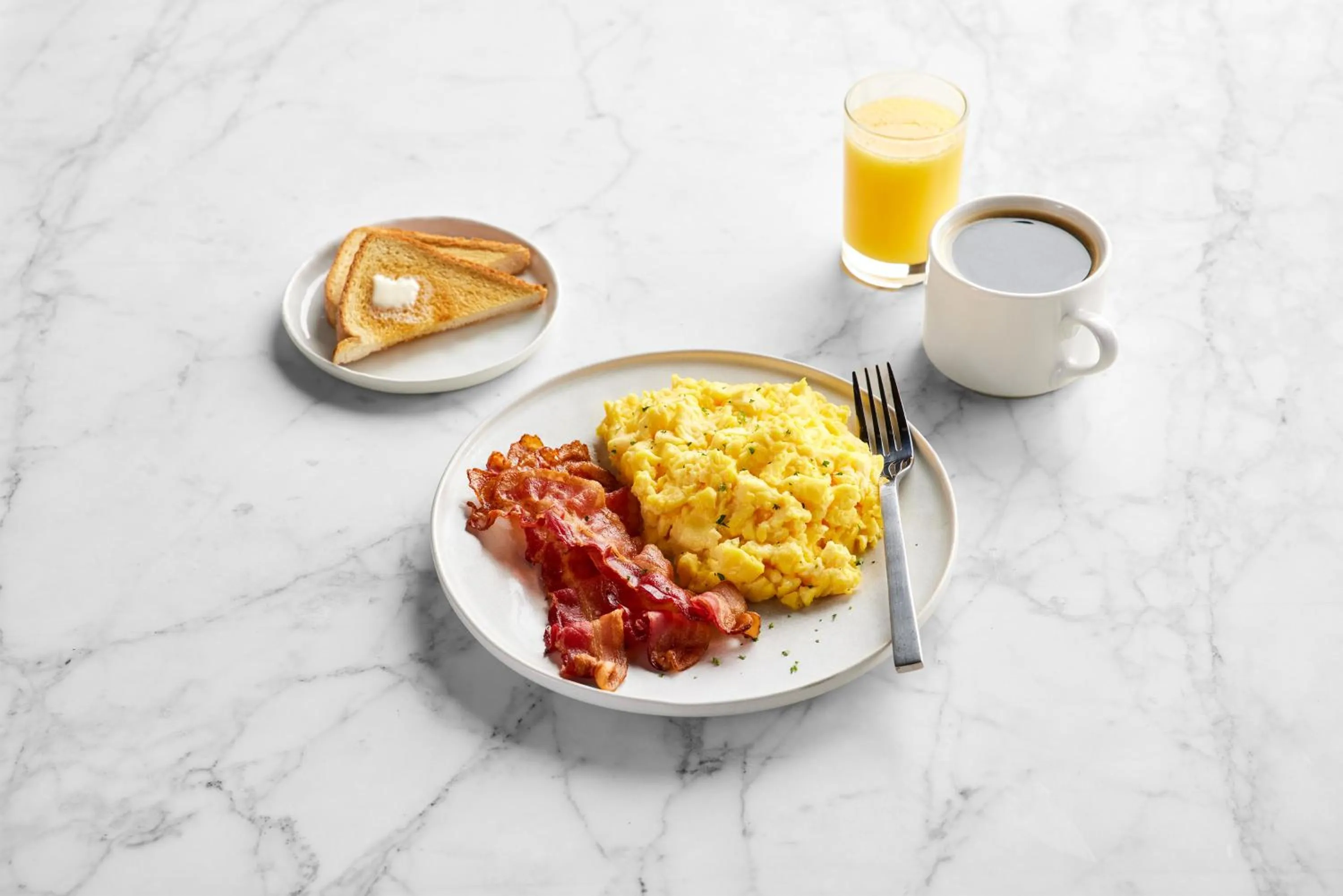 Restaurant/places to eat in Holiday Inn Express Baltimore at the Stadiums by IHG