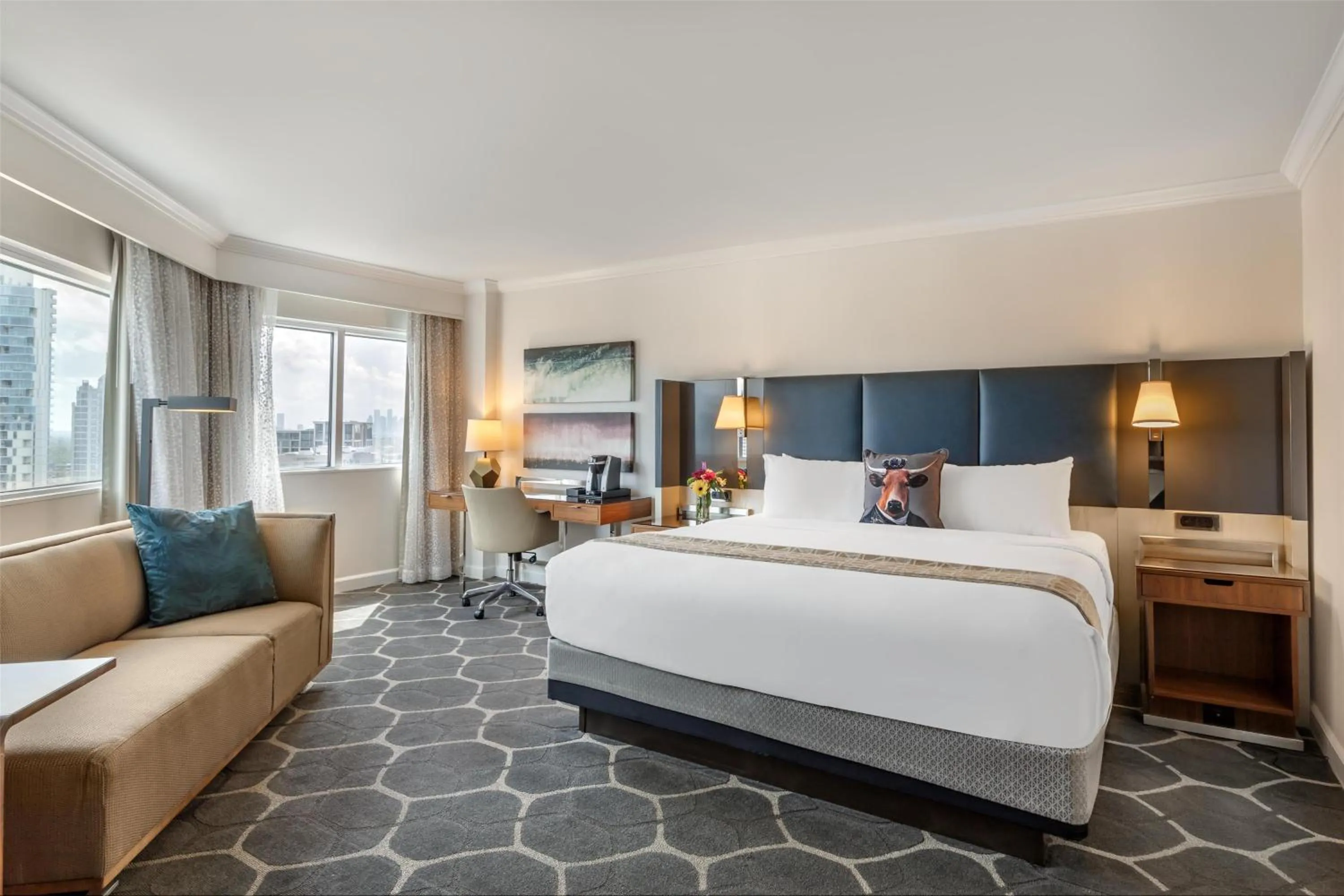 Bedroom, Bed in The Royal Sonesta Houston Galleria