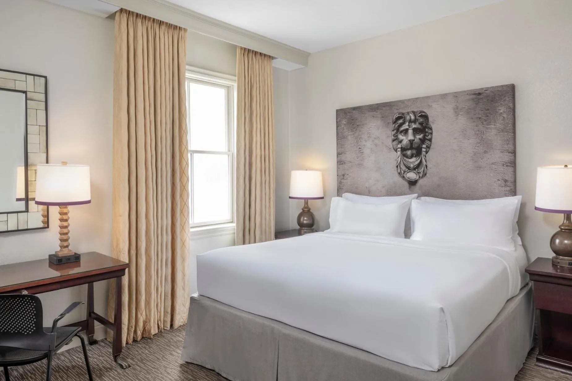 Bedroom, Bed in Crowne Plaza New Orleans French Qtr - Astor by IHG