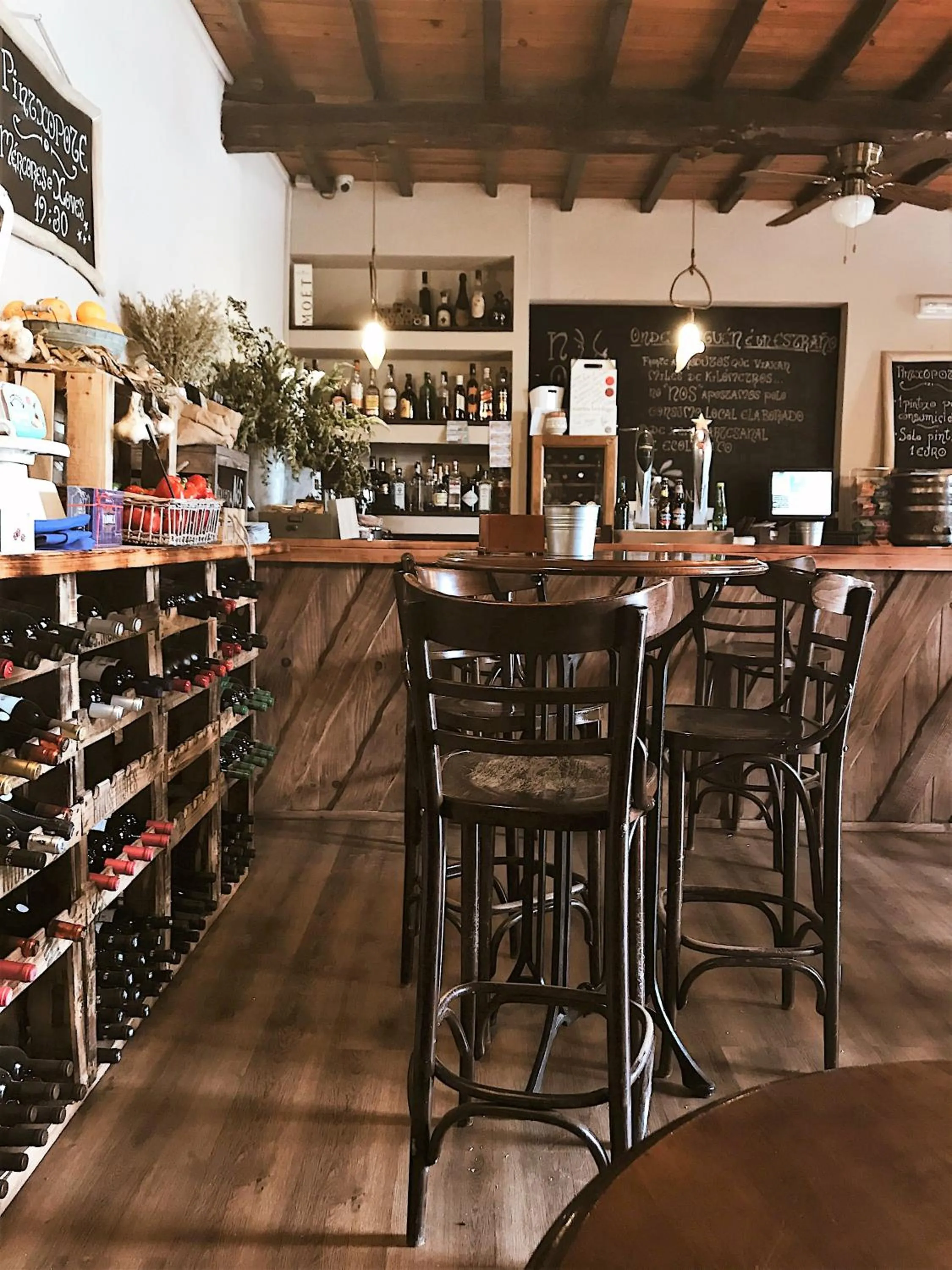 Lounge or bar in Eco Hotel Nos