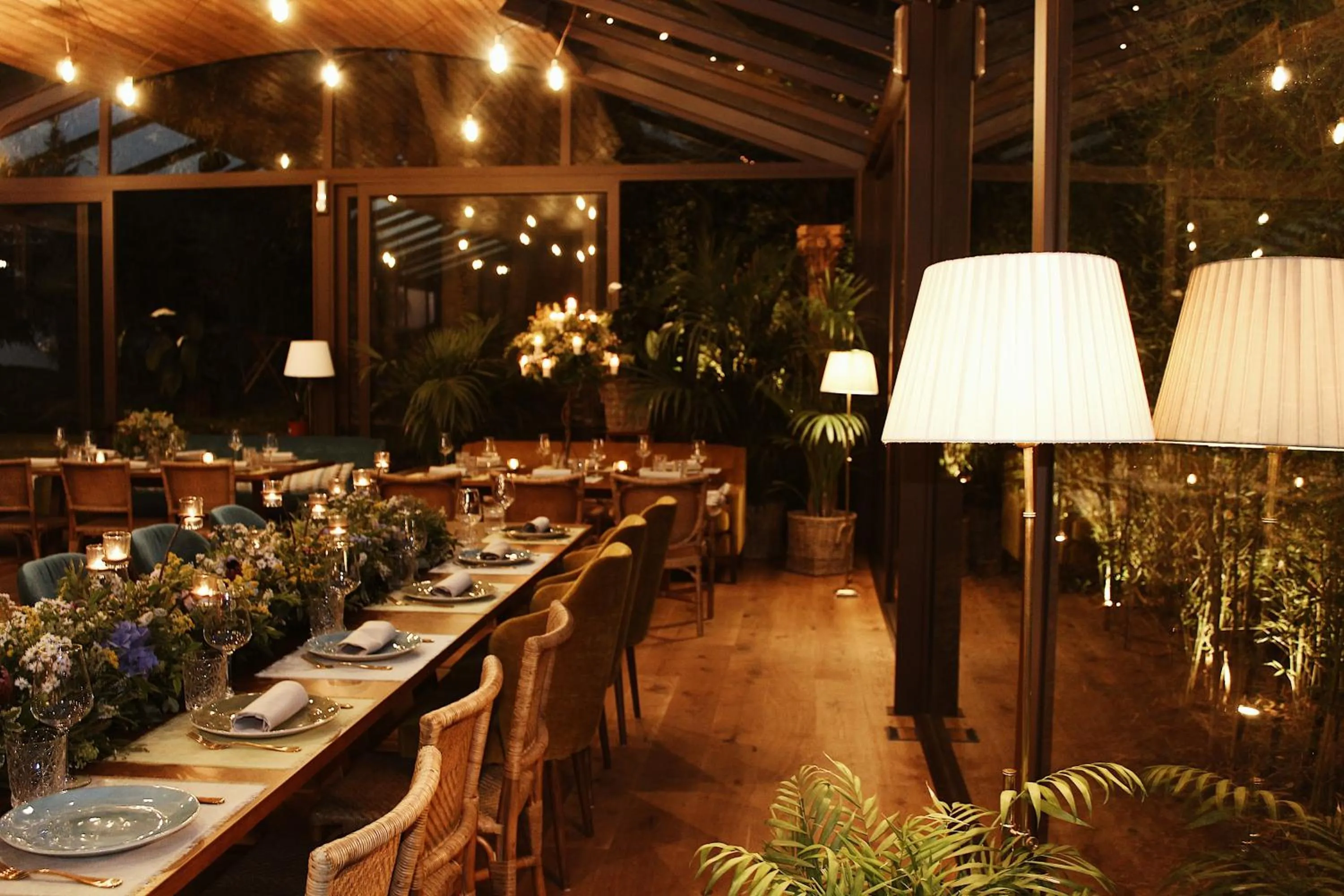 Restaurant/places to eat in Eco Hotel Nos