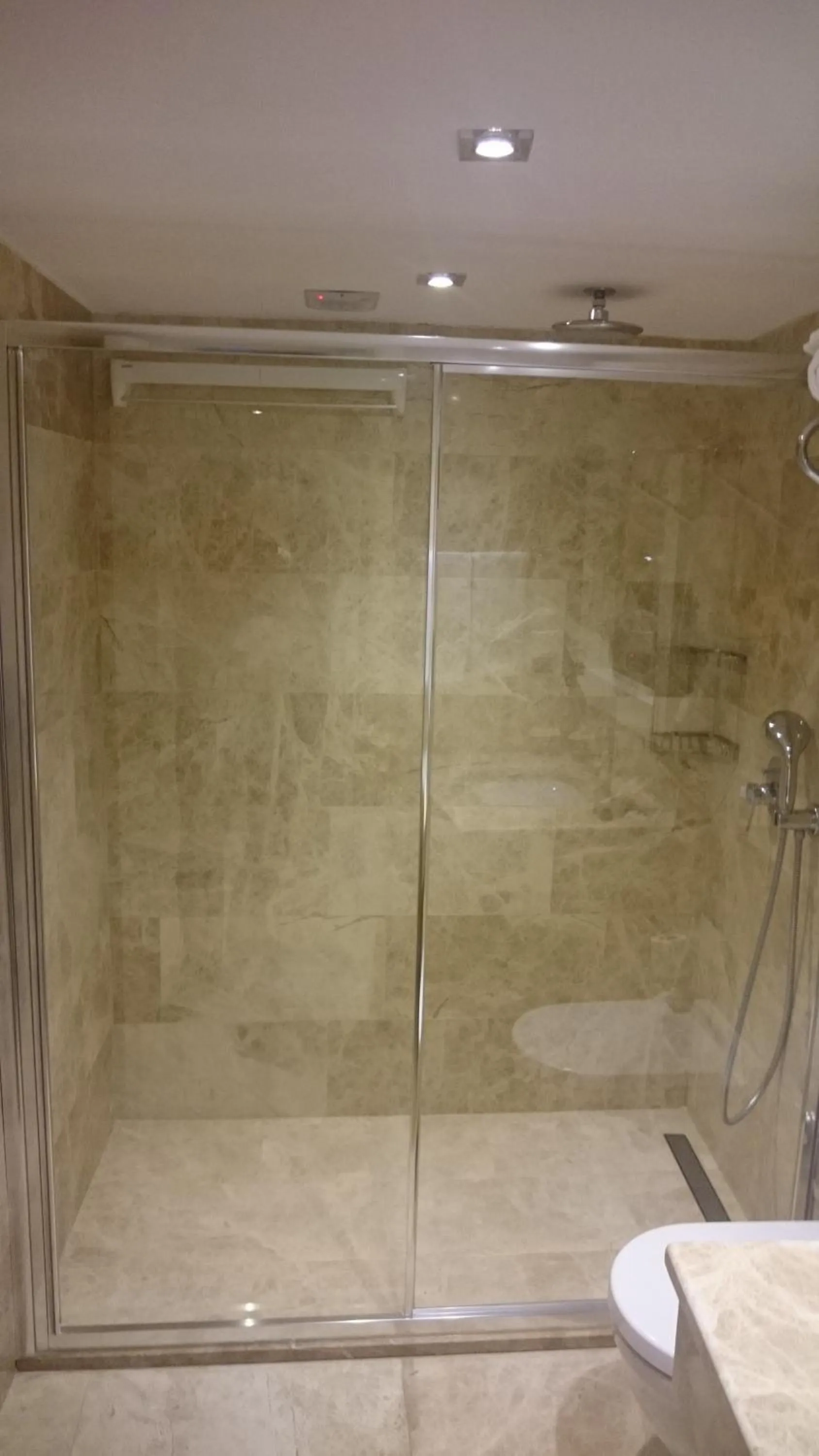 Bathroom in Alesta Residence