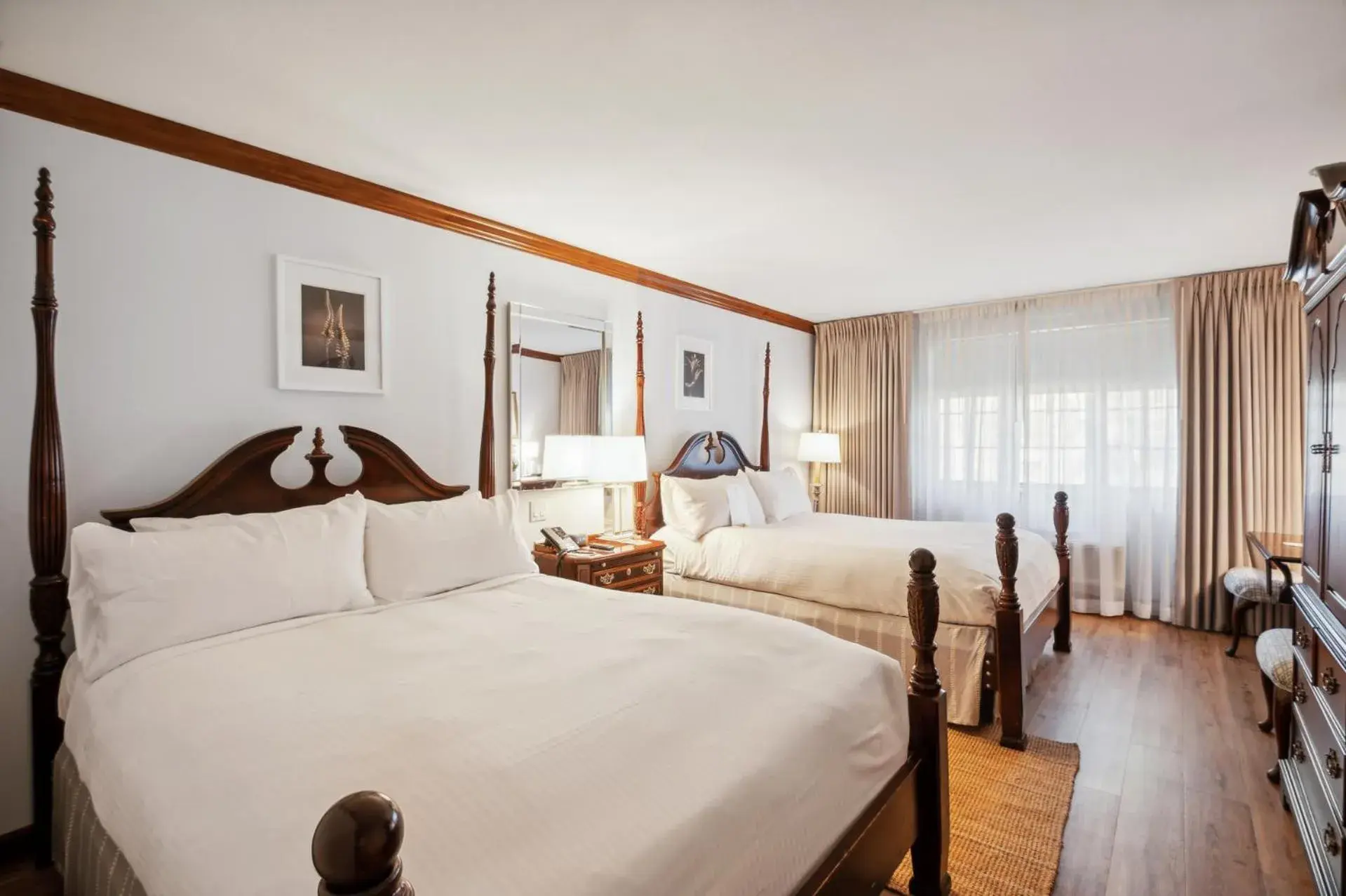 Traditional Two Queens in Avon Old Farms Hotel Traditional Two Queens in Avon Old Farms Hotel