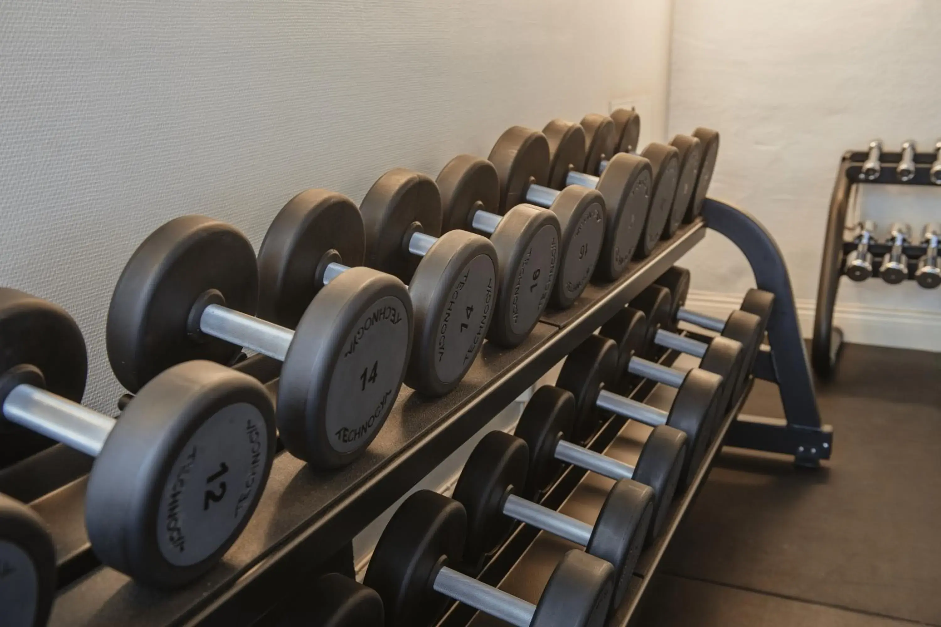 Fitness centre/facilities in Home Hotel Post Fitness centre/facilities in Home Hotel Post
