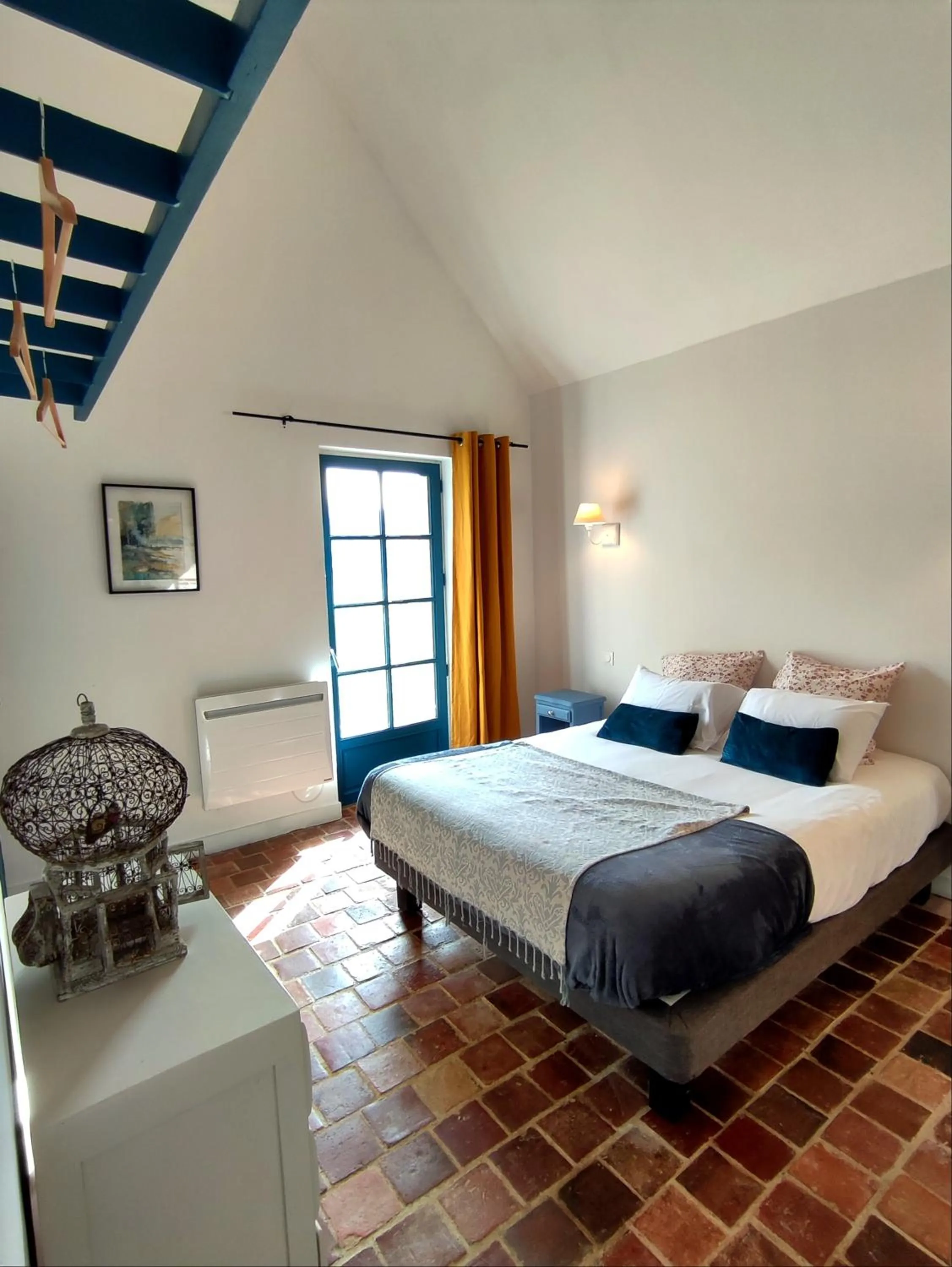 Bedroom, Bed in Le Pré Doré