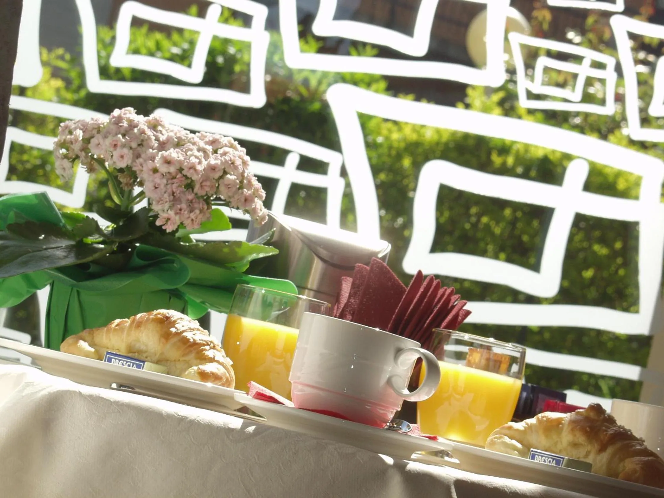 Lounge or bar in Euro Hotel