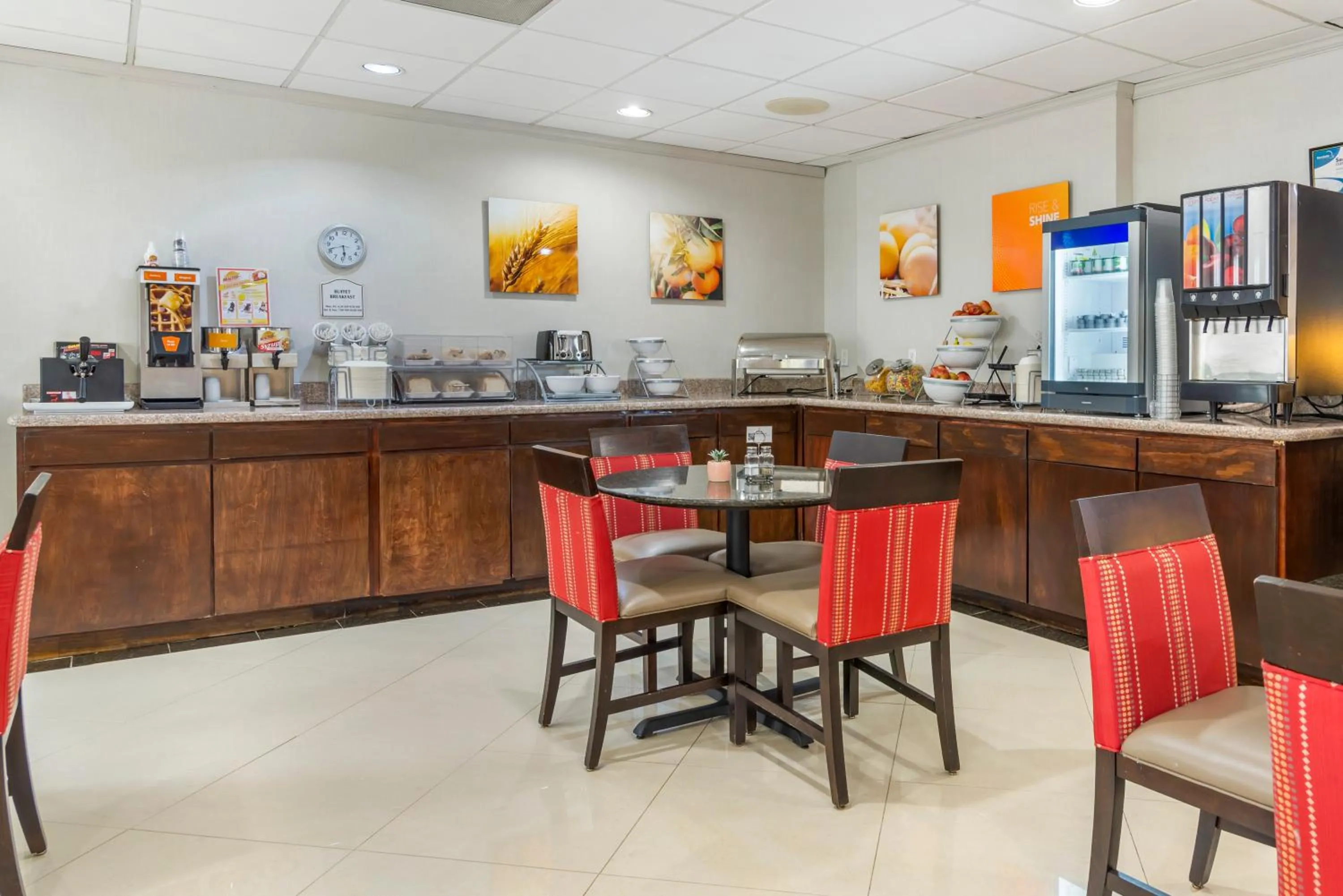 Restaurant/places to eat in Comfort Inn Alpharetta-Atlanta North