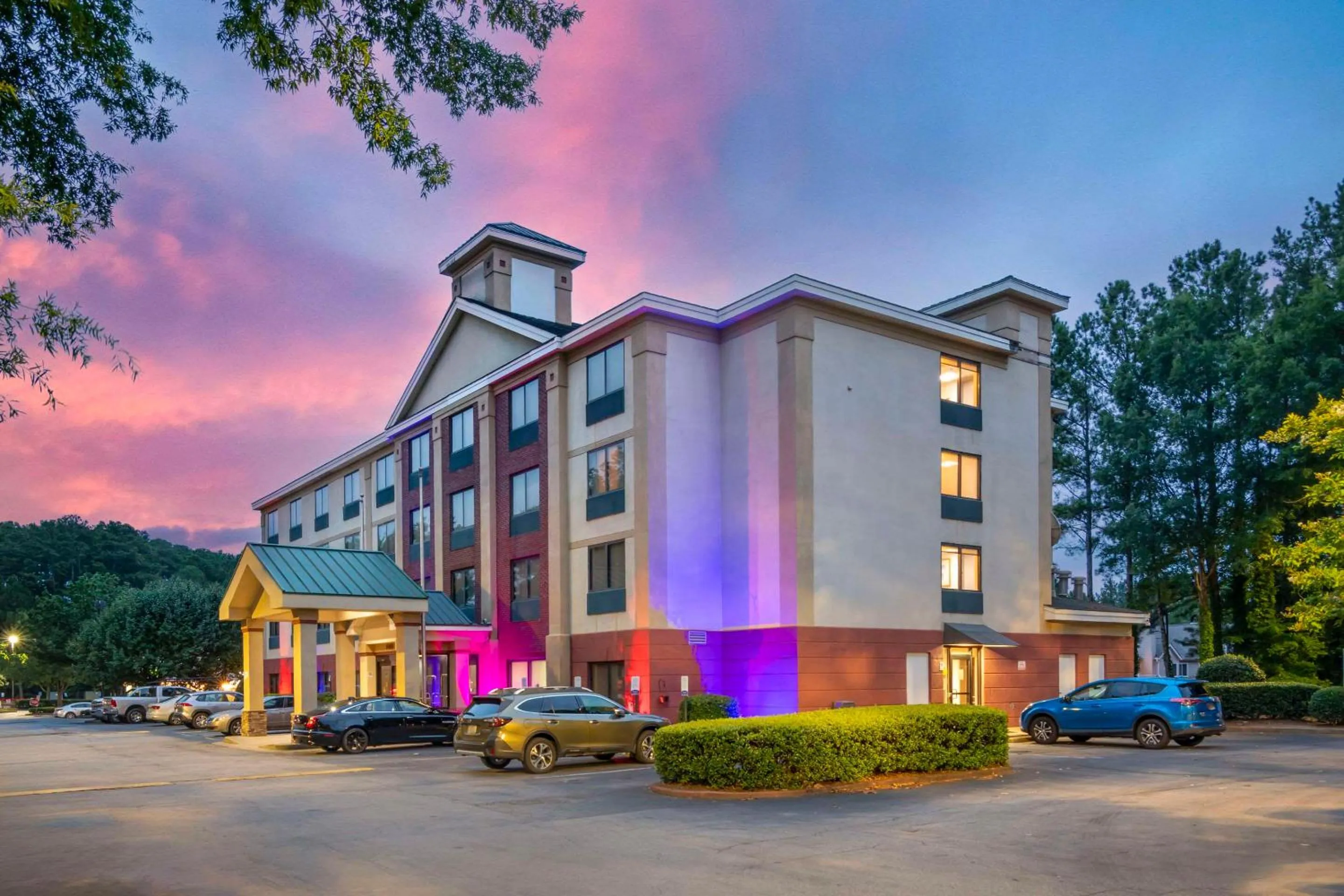 Property building in Comfort Inn Alpharetta-Atlanta North