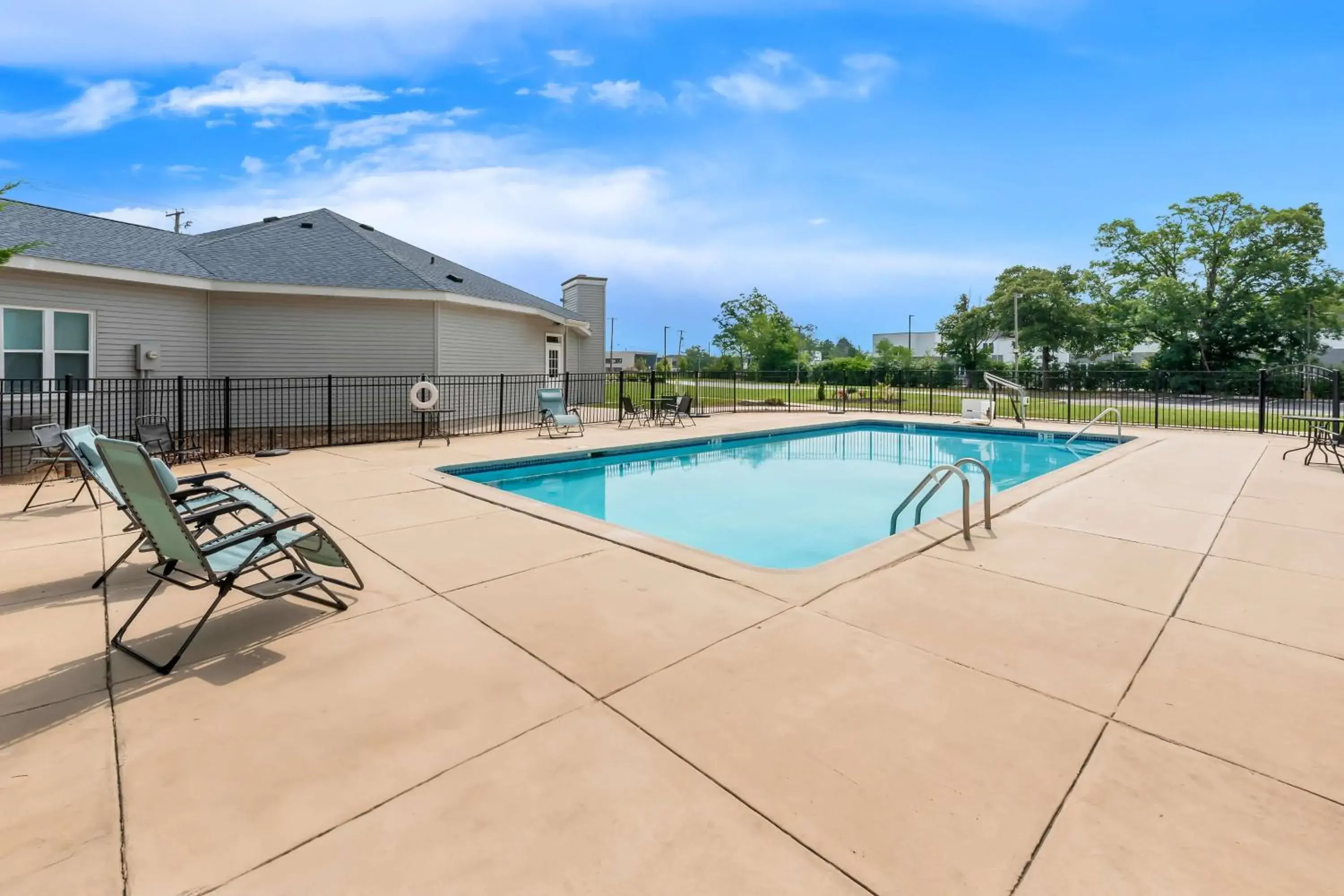 Pool view in Sonesta Essential Atlantic City West Pool view in Sonesta Essential Atlantic City West