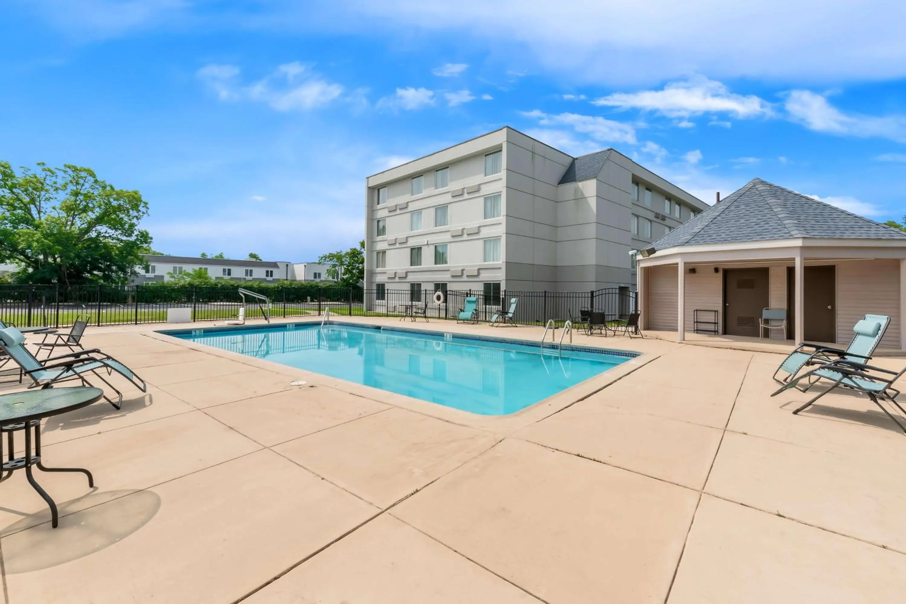 Pool view in Sonesta Essential Atlantic City West