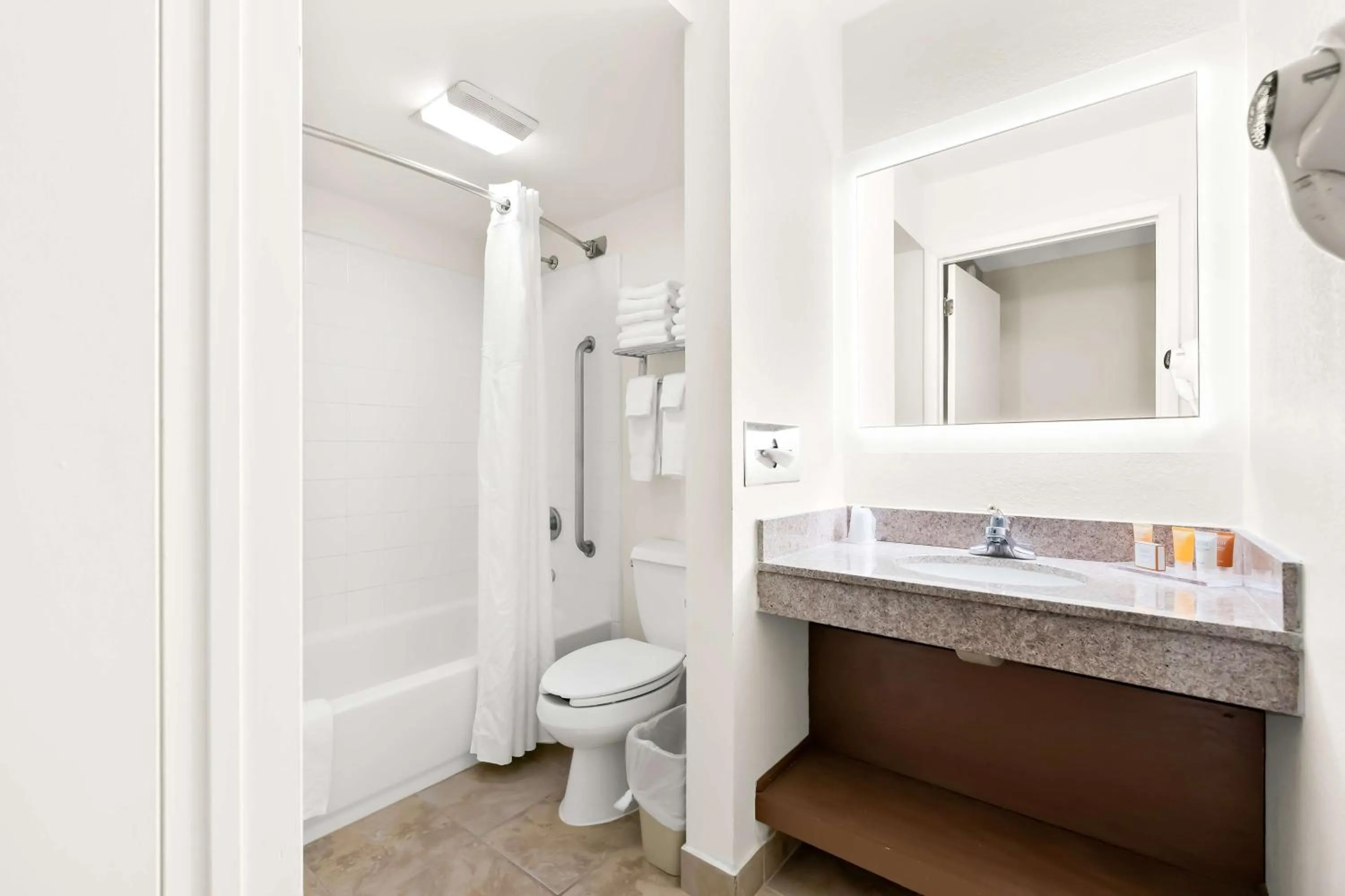 Bathroom in Sonesta Essential Atlantic City West