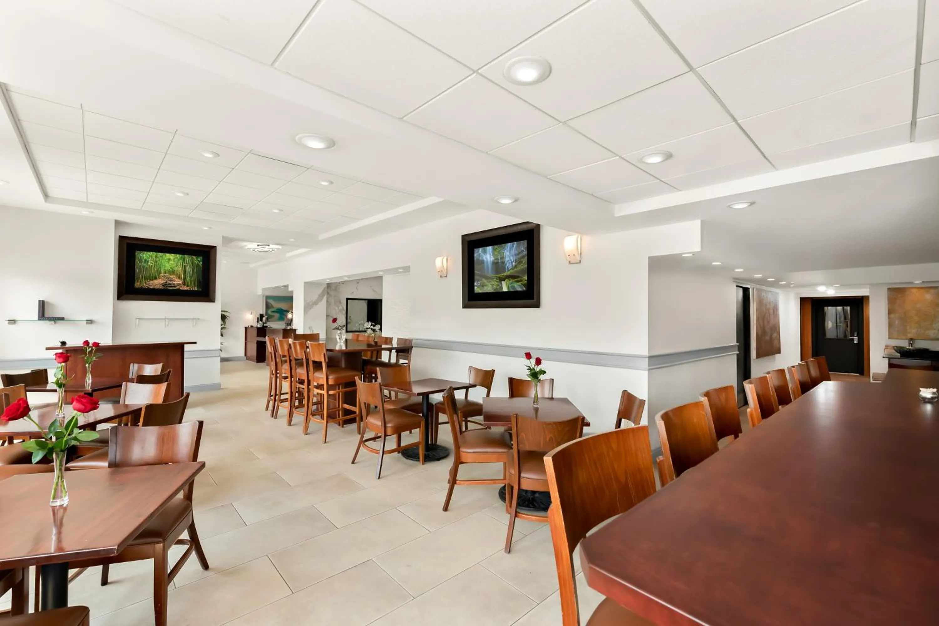 Breakfast in Sonesta Essential Atlantic City West