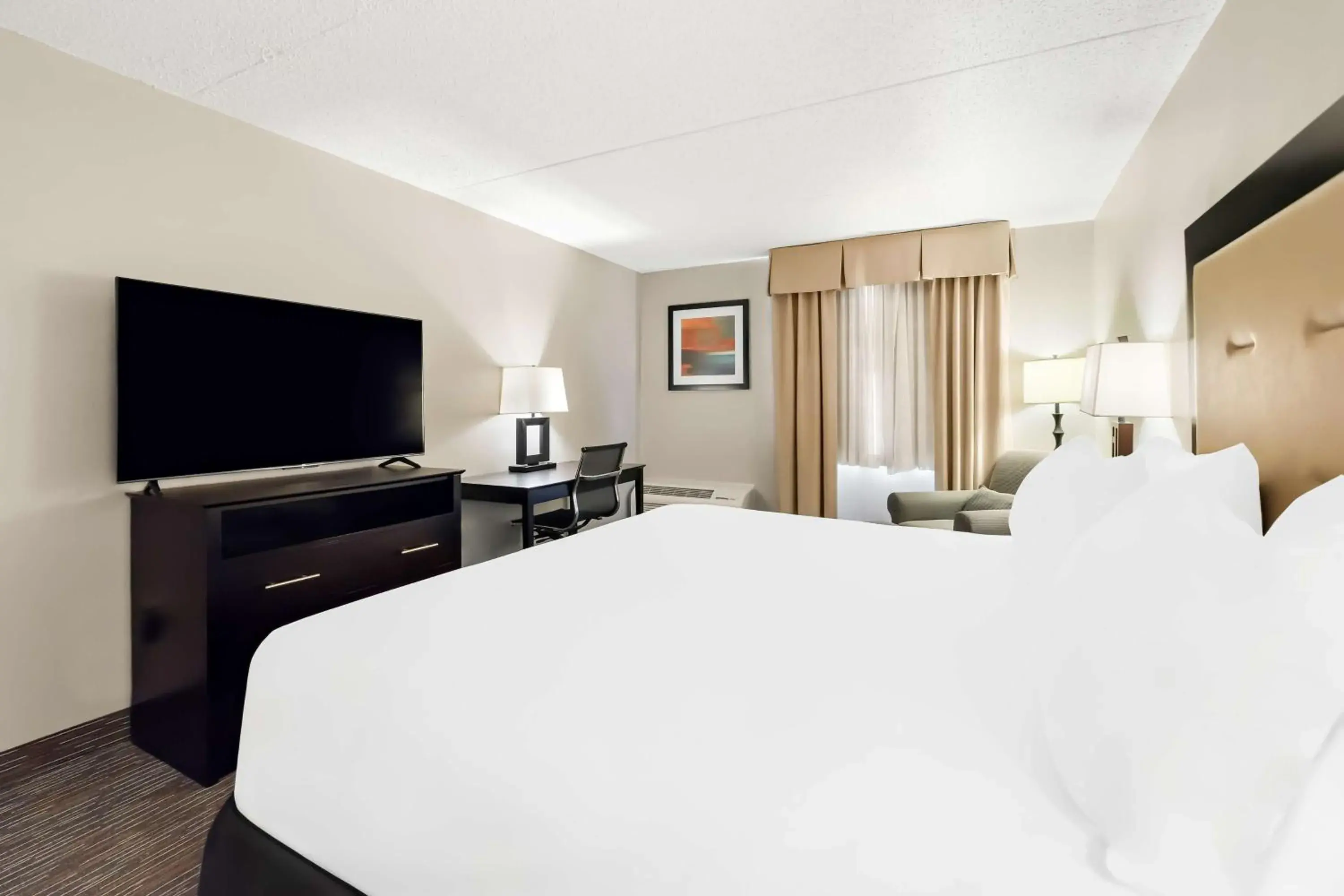 Bedroom, Bed in Sonesta Essential Atlantic City West Bedroom, Bed in Sonesta Essential Atlantic City West