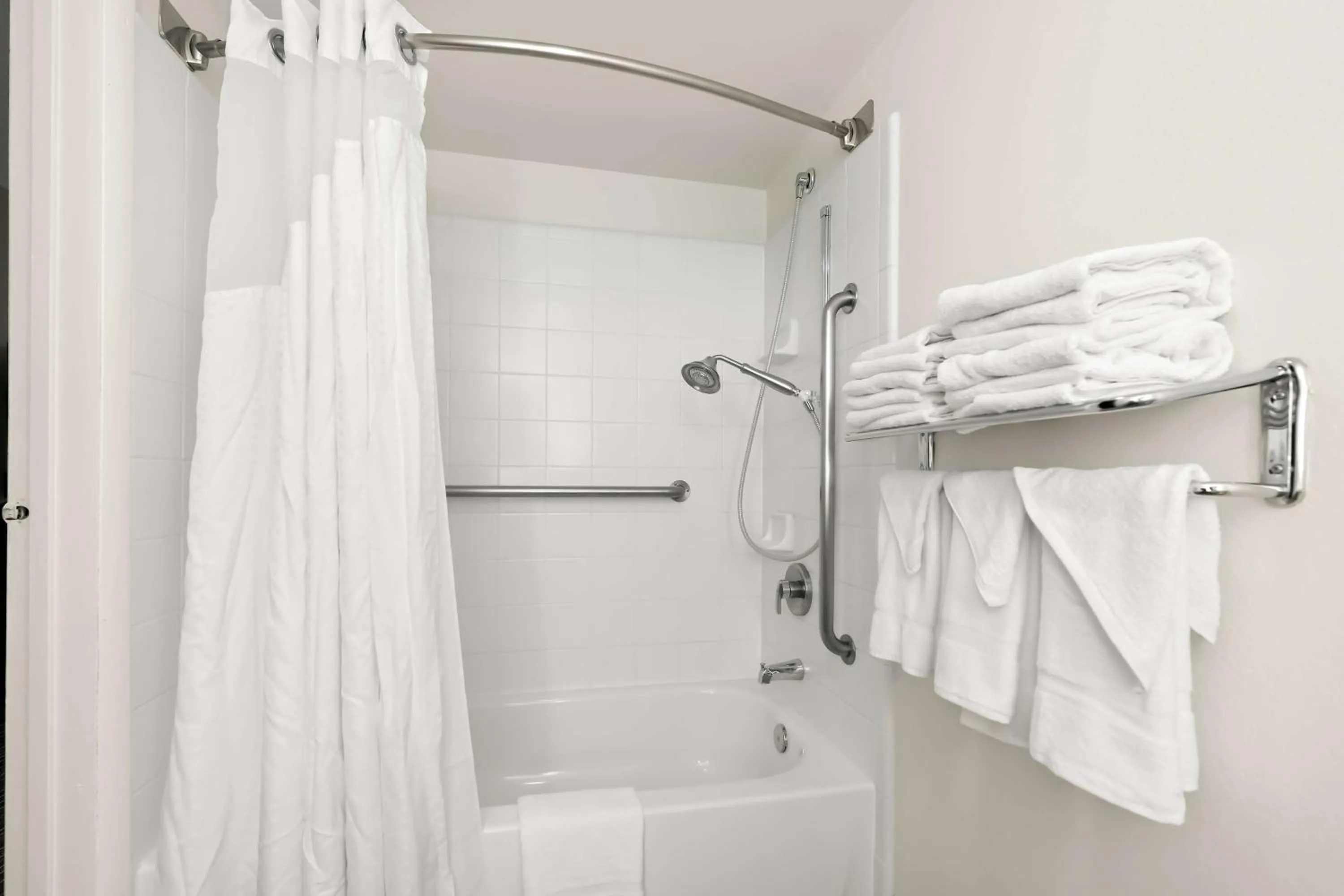 Bathroom in Sonesta Essential Atlantic City West