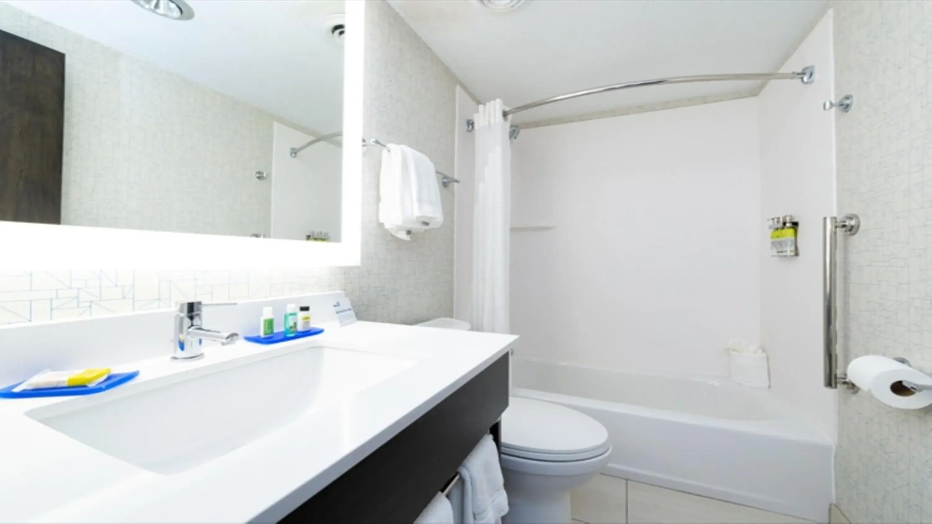 Bathroom in Holiday Inn Express Cincinnati West by IHG Bathroom in Holiday Inn Express Cincinnati West by IHG