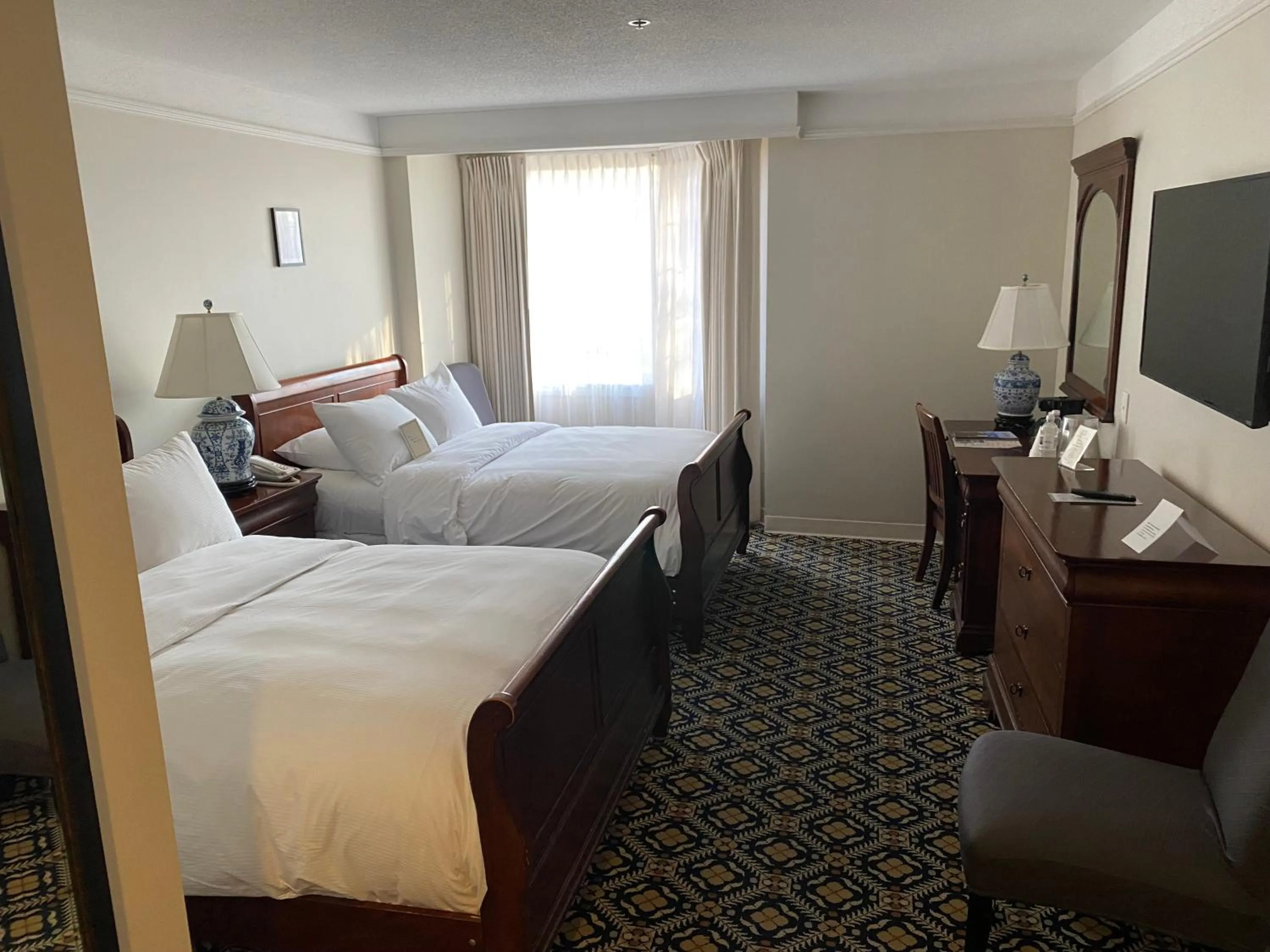 Bed in The Simsbury Inn