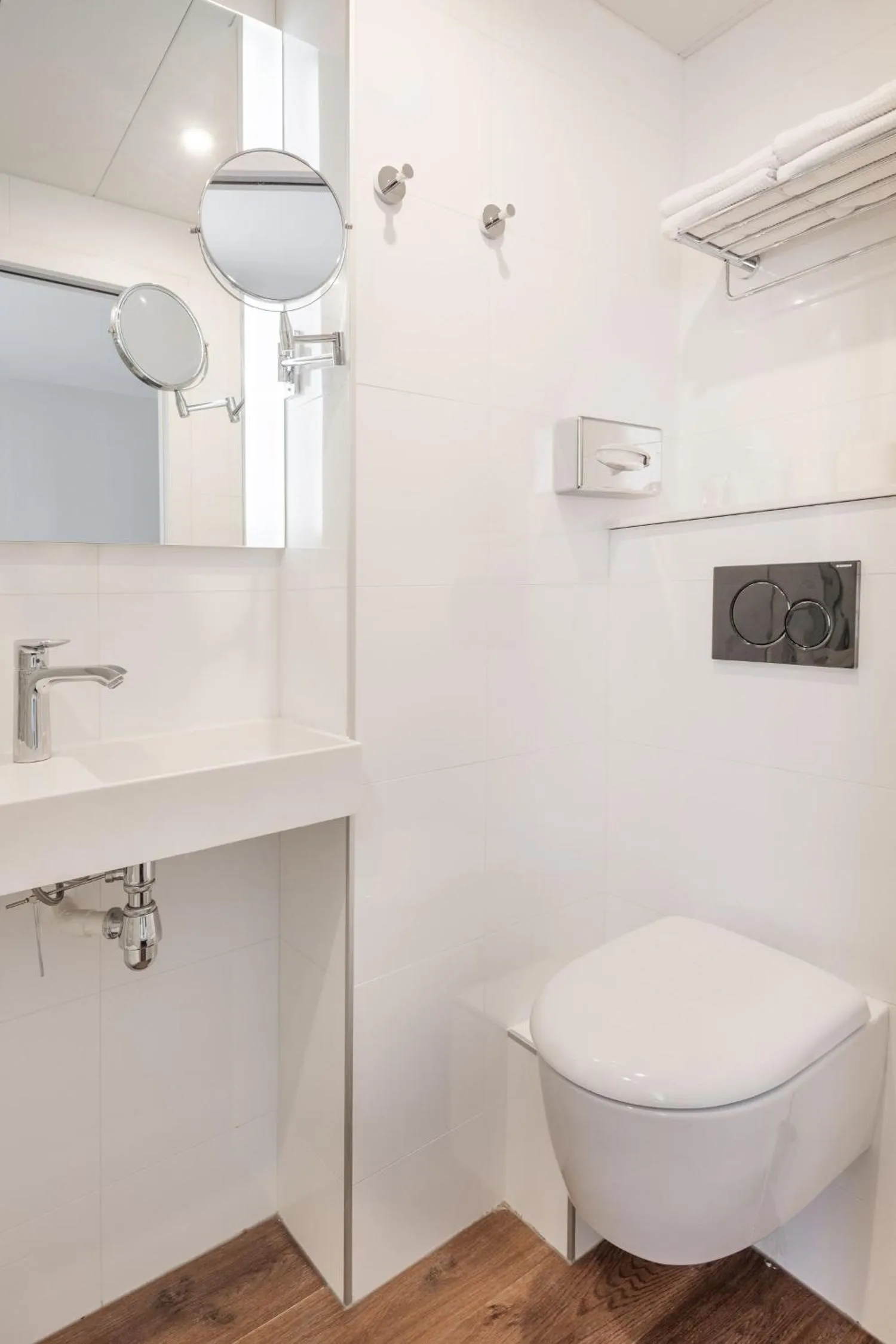 Bathroom in Courcelles Médéric