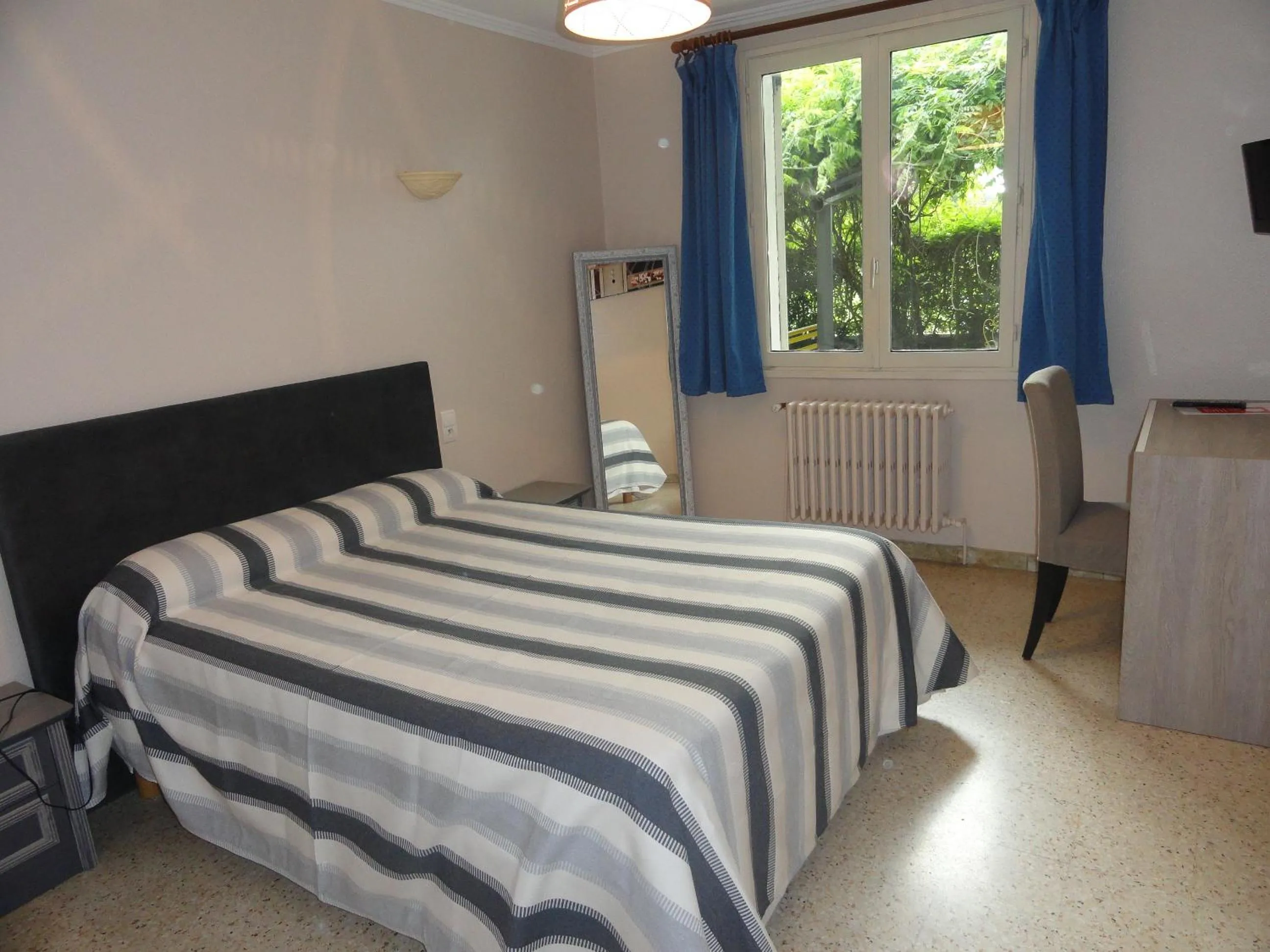 Bedroom, Bed in Hotel de l'île