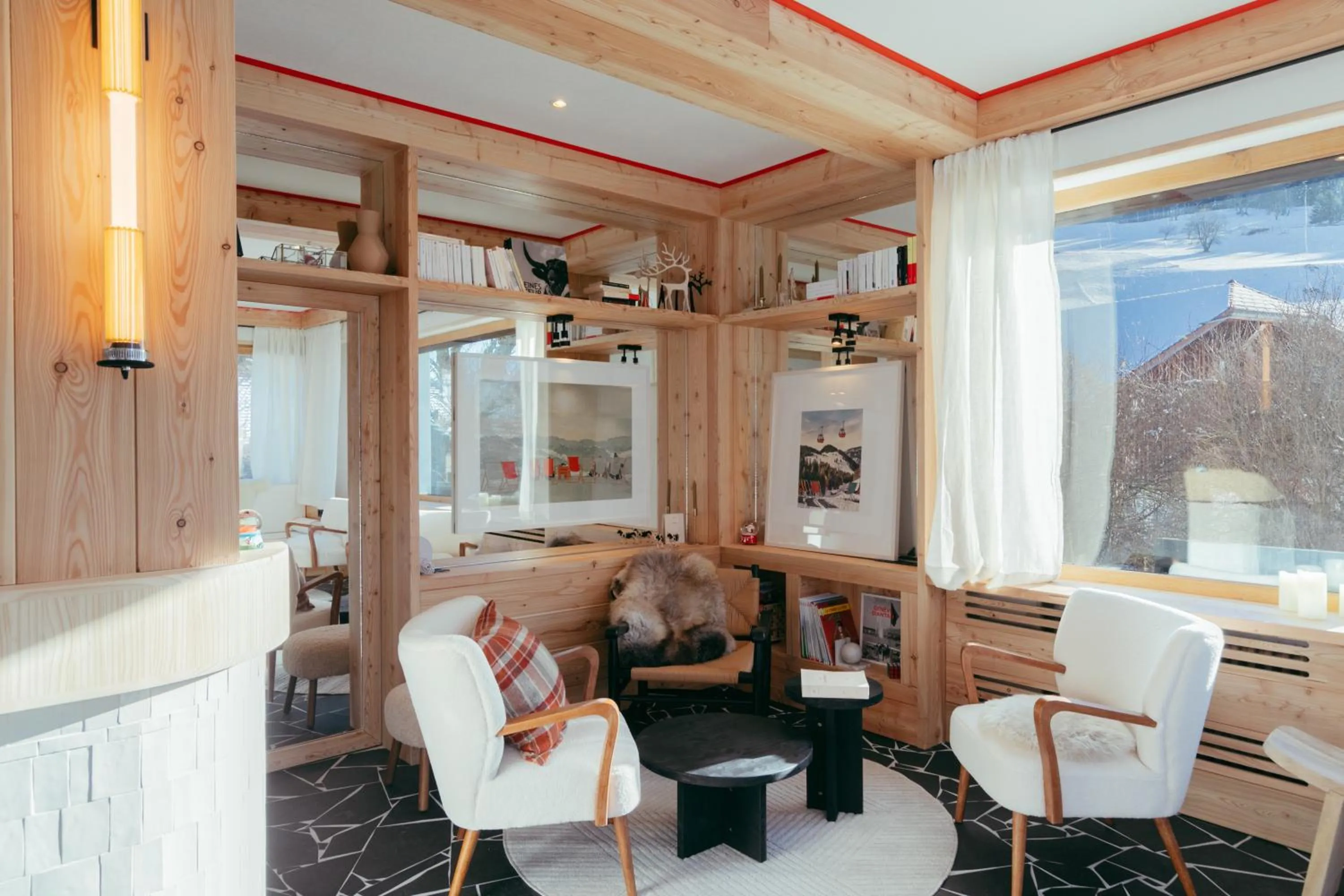 Seating area in Hôtel Le Caprice Des Neiges Combloux