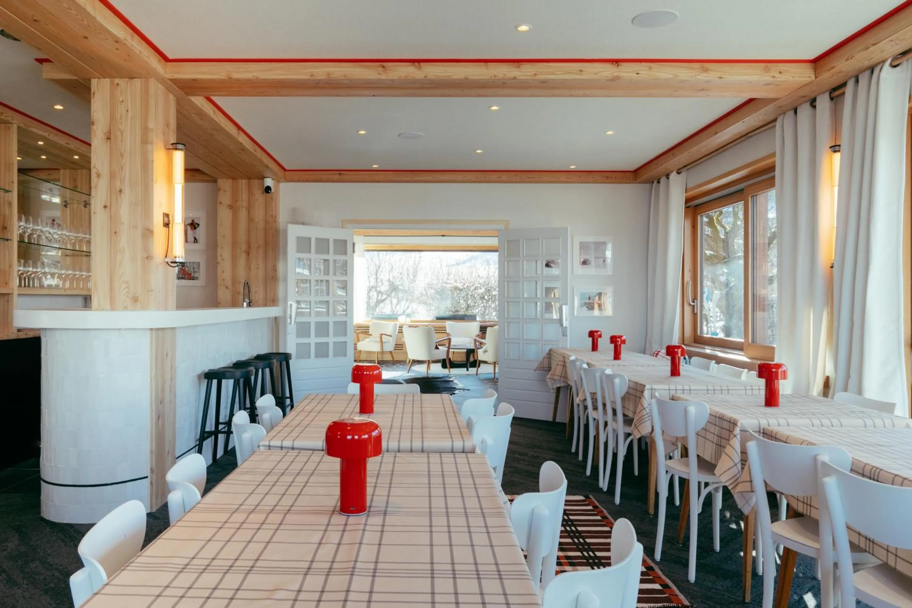 Restaurant/places to eat in Hôtel Le Caprice Des Neiges Combloux