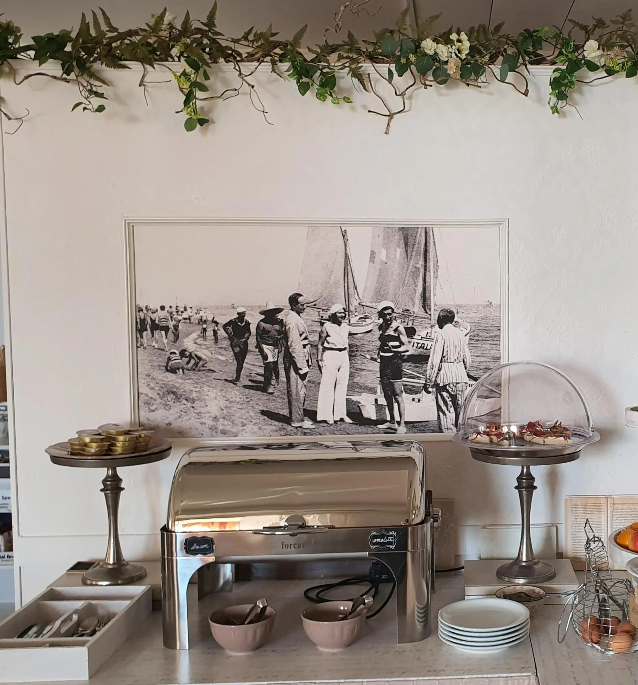 Buffet breakfast in Hotel Villa Esedra