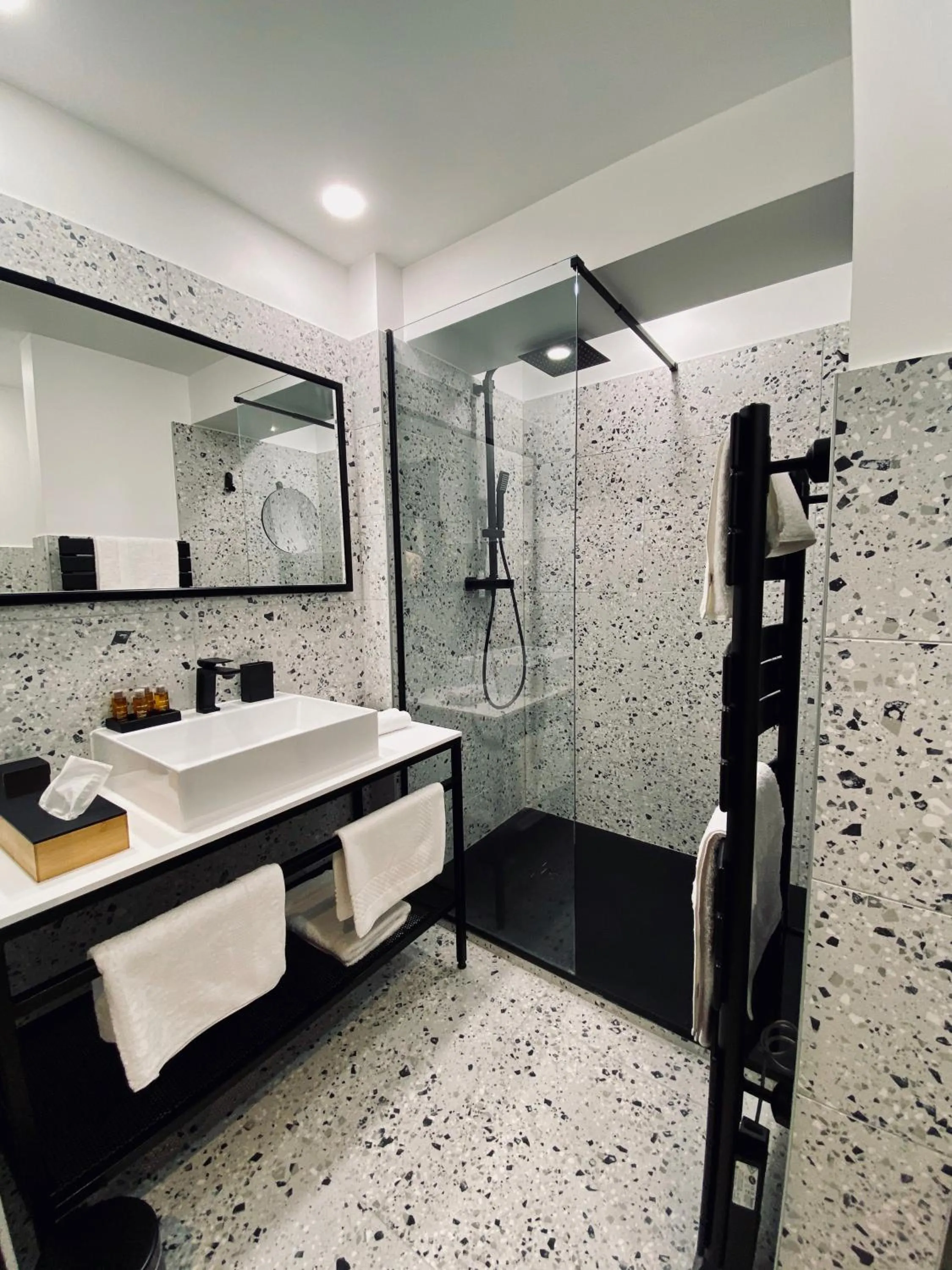 Bathroom in Hôtel 16 | 150 Montagne & Spa Nuxe