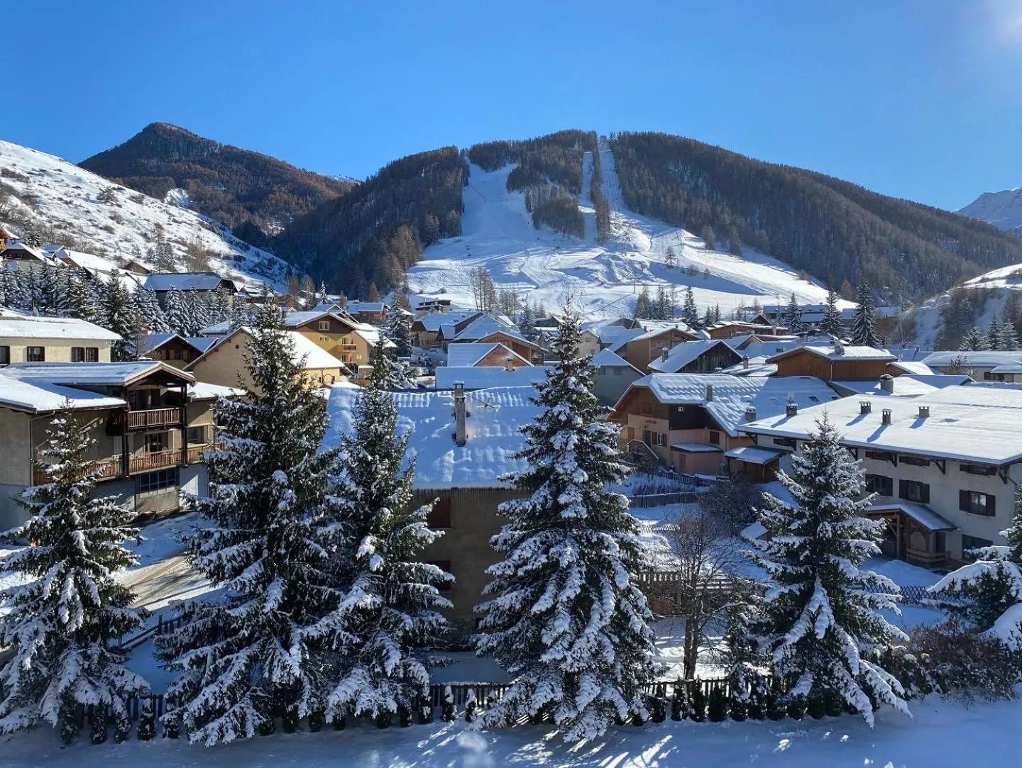 Natural landscape in Hôtel 16 | 150 Montagne & Spa Nuxe