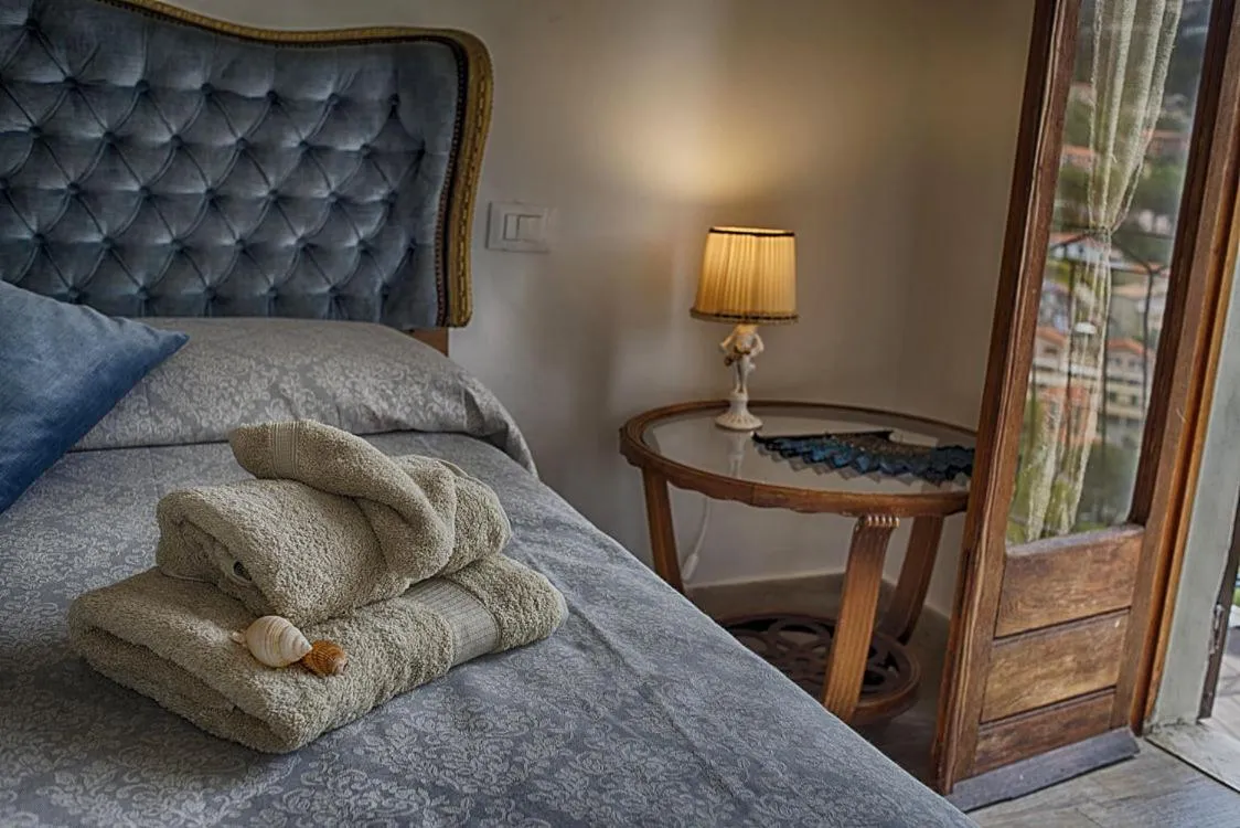 Photo of the whole room, Bed in B.E.A. Maison