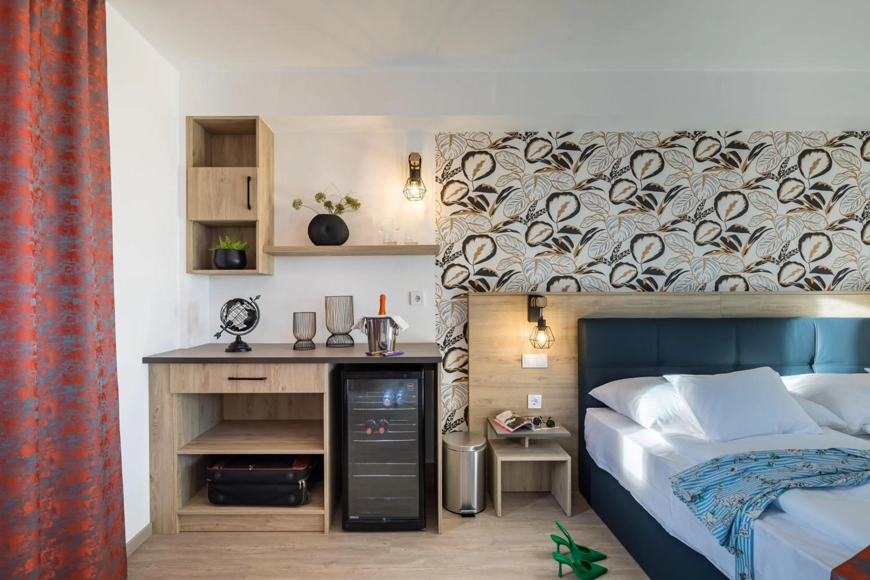 Coffee/tea facilities, Bed in 171 Hotel Hegyeshalom