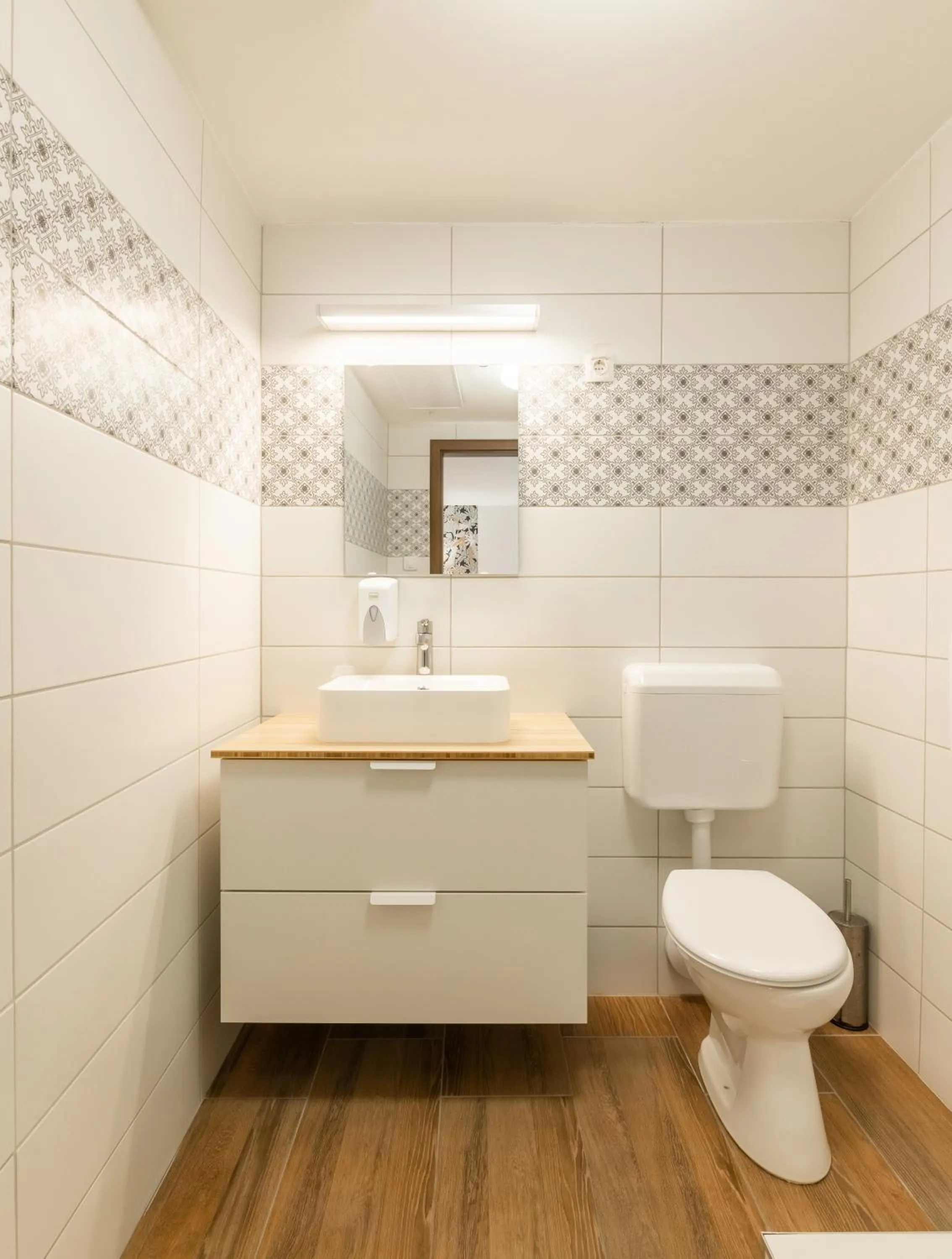 Bathroom in 171 Hotel Hegyeshalom