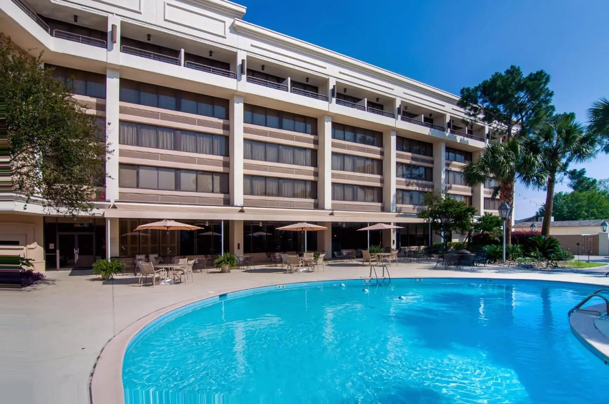 Swimming pool in Crowne Plaza Executive Center Baton Rouge by IHG Swimming pool in Crowne Plaza Executive Center Baton Rouge by IHG
