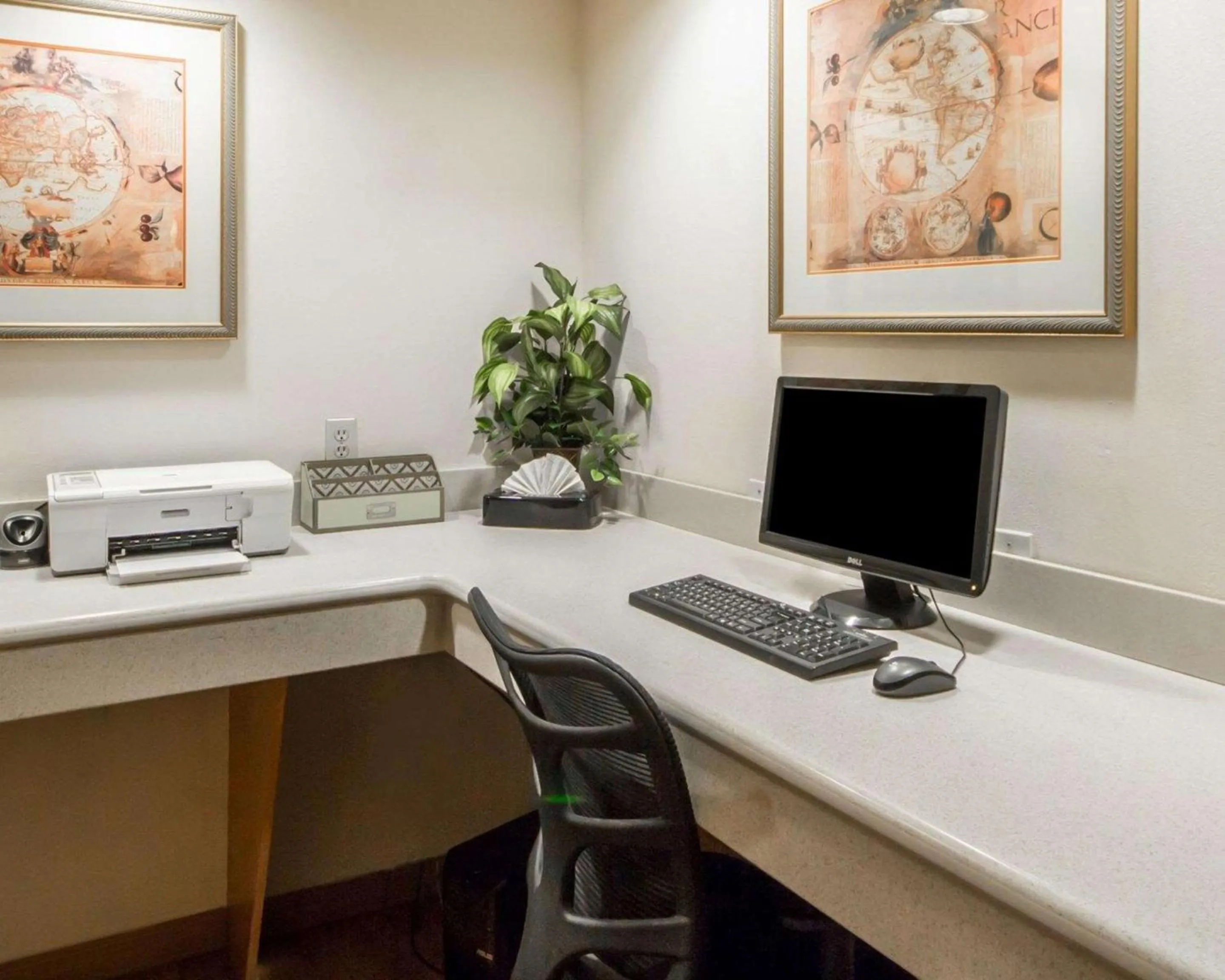 Business facilities in Quality Inn Tulsa-Downtown West