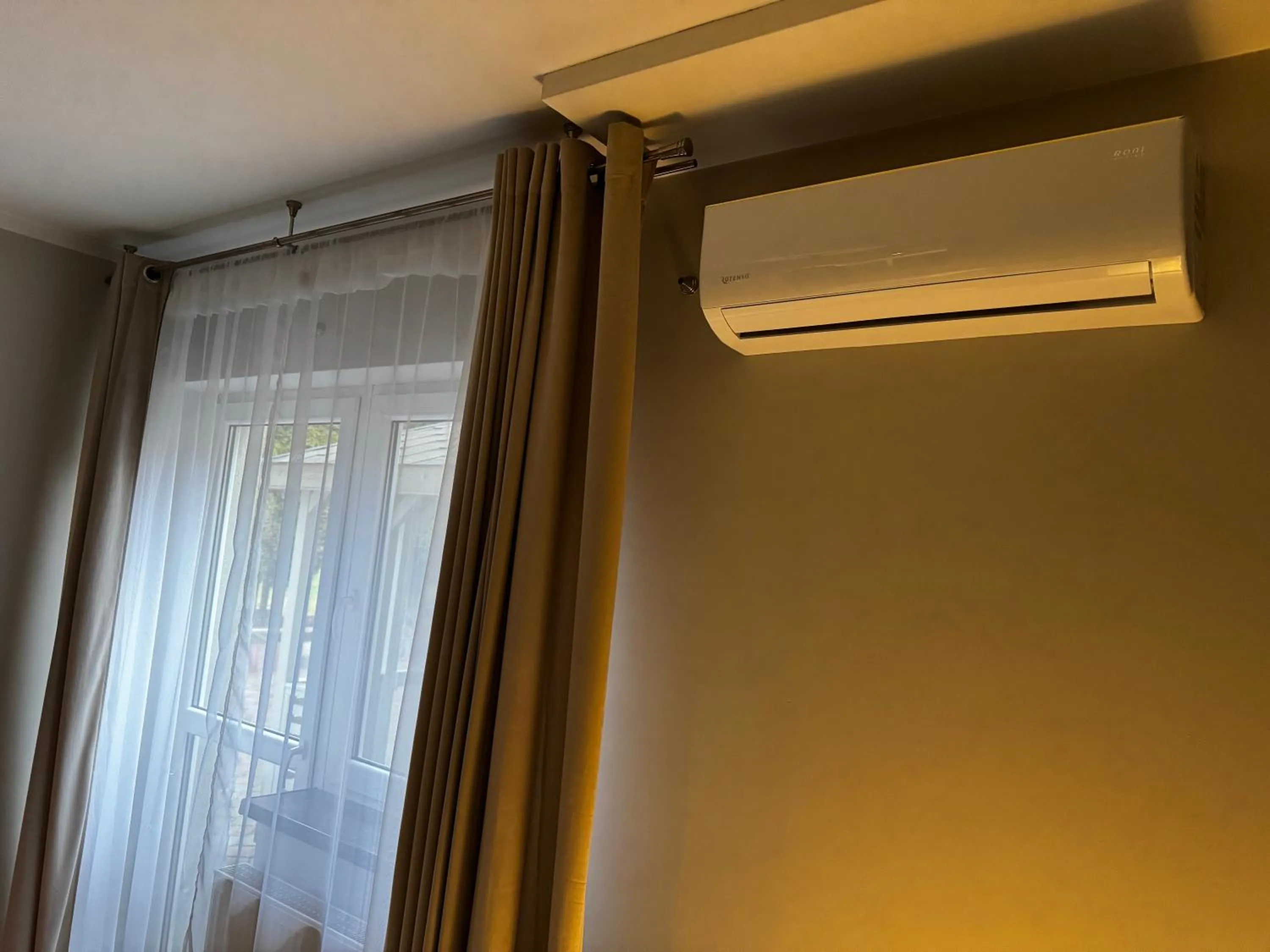 B&M Guesthouse