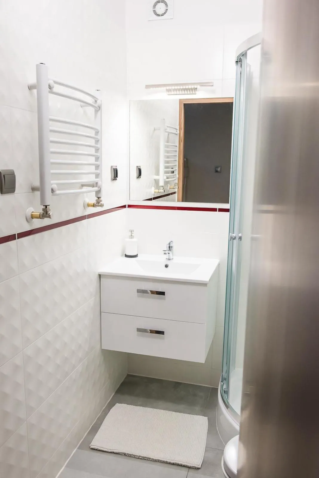 Shower in B&M Guesthouse